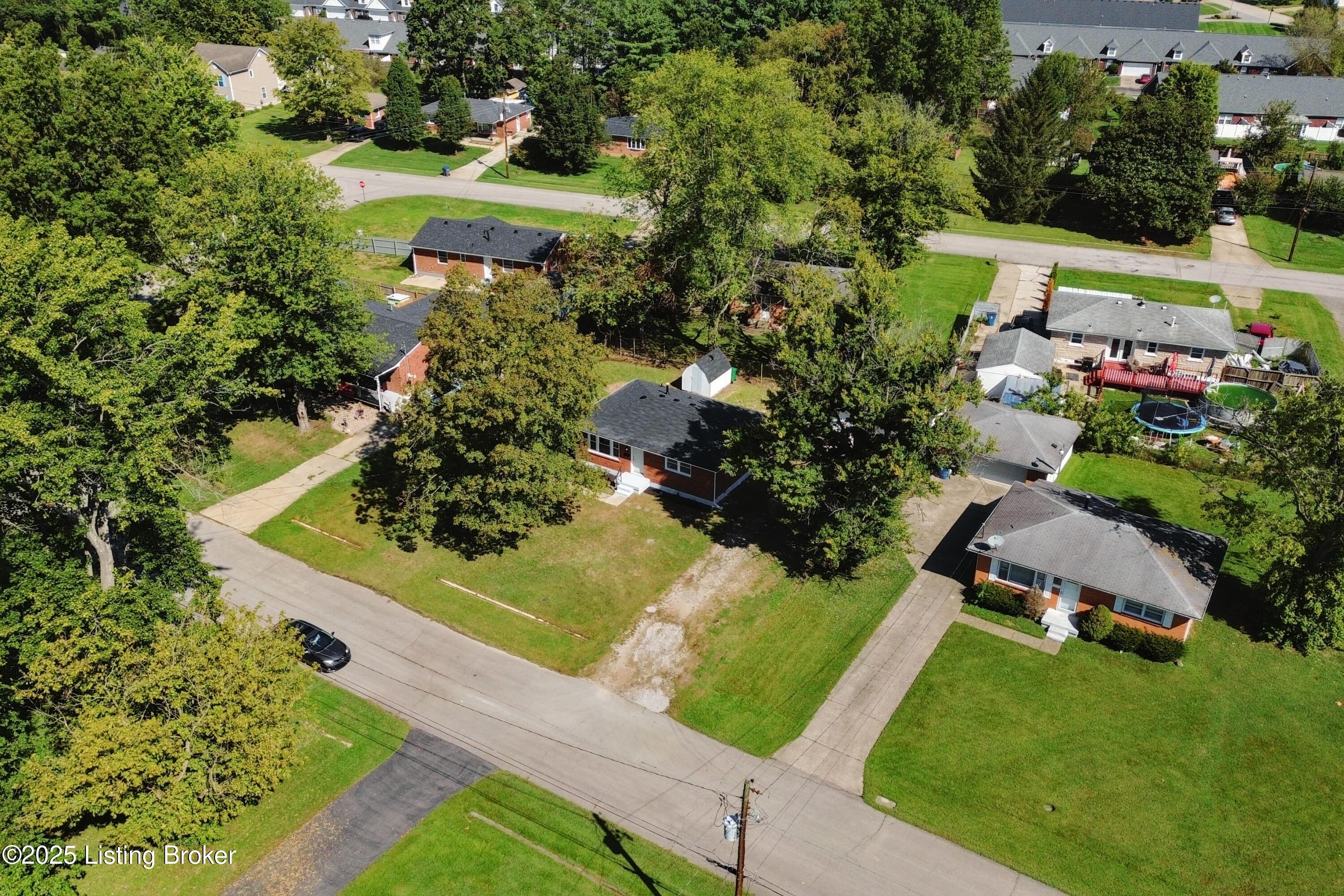 6611 South Dr