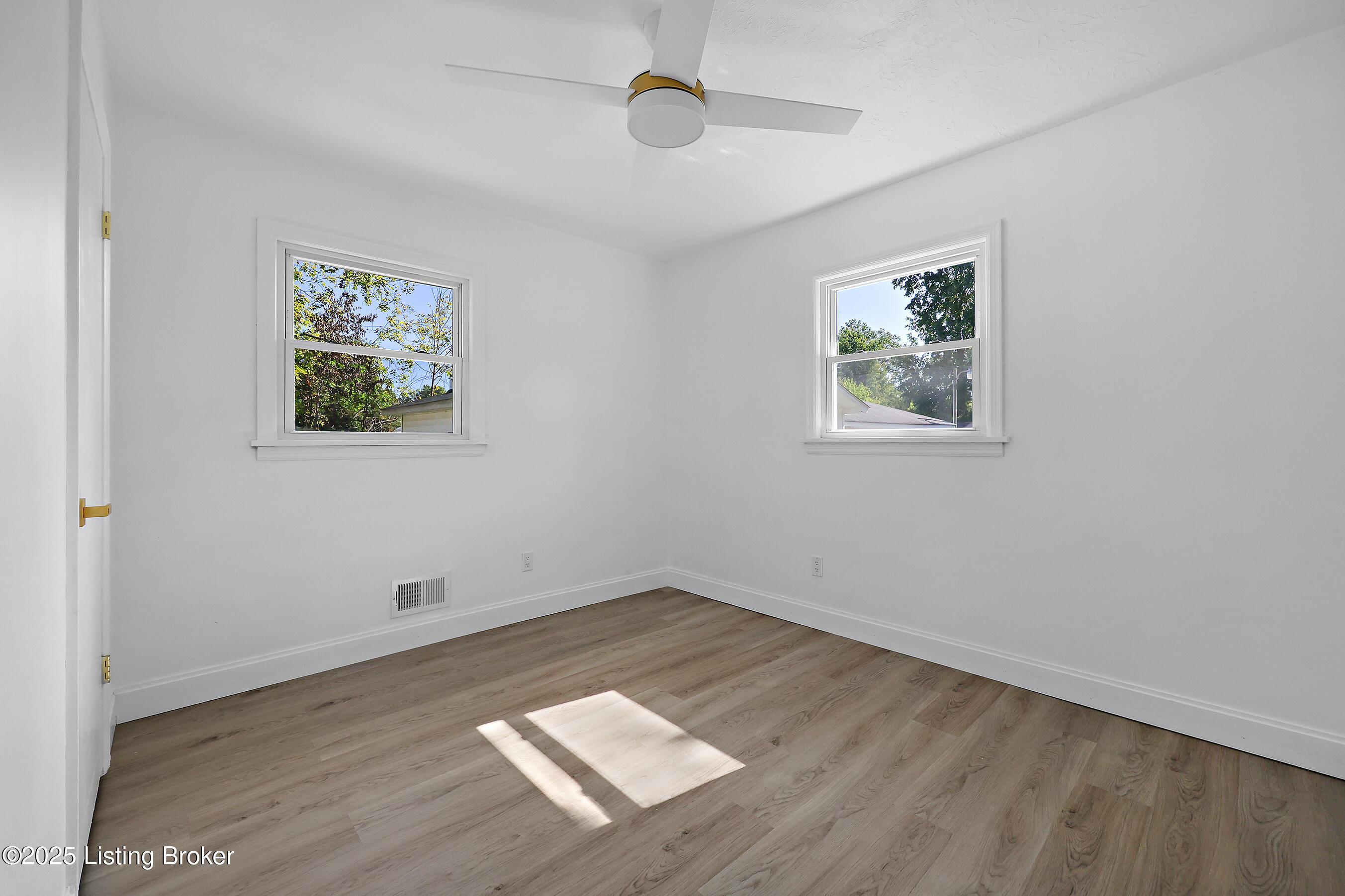 6611 South Dr