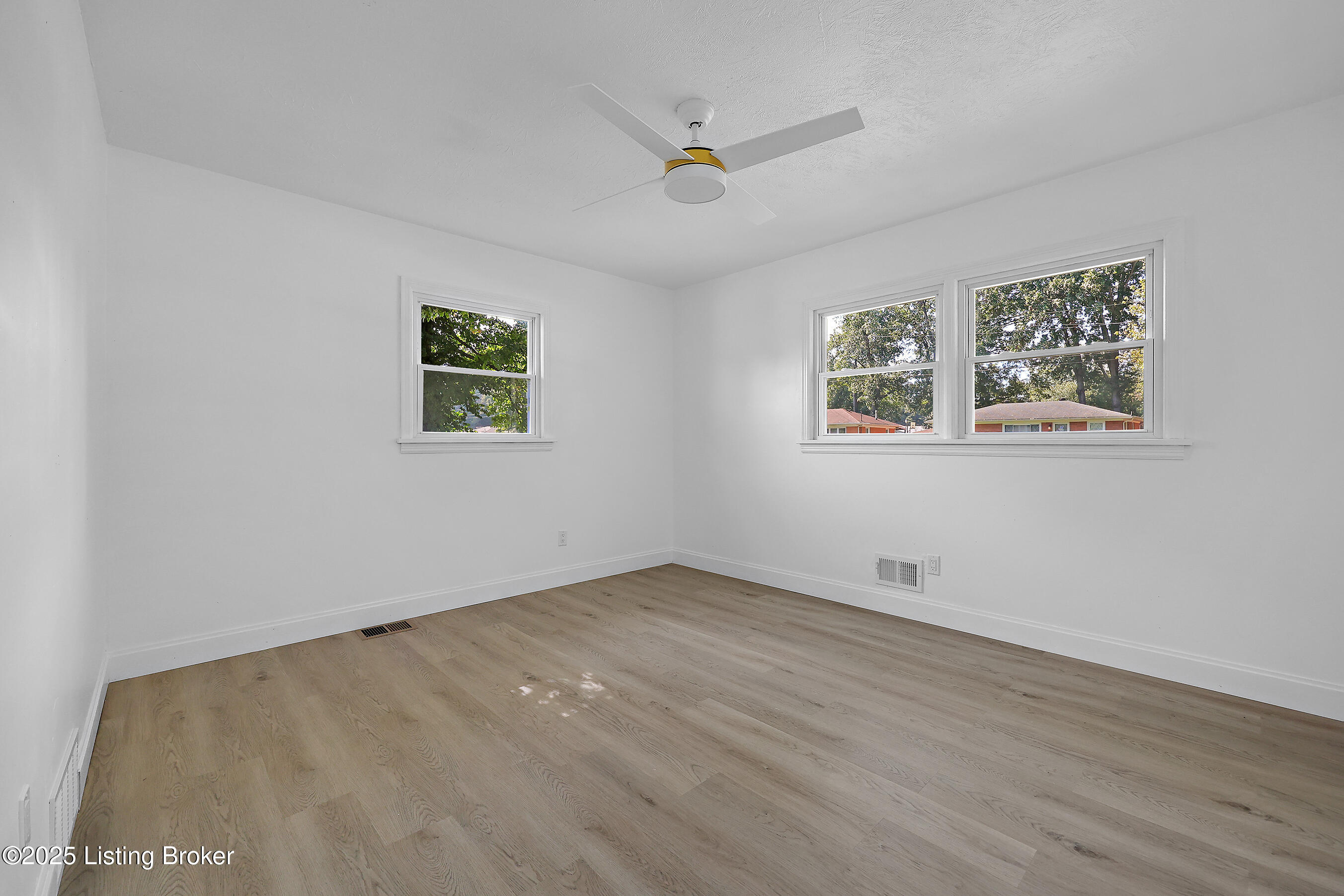 6611 South Dr
