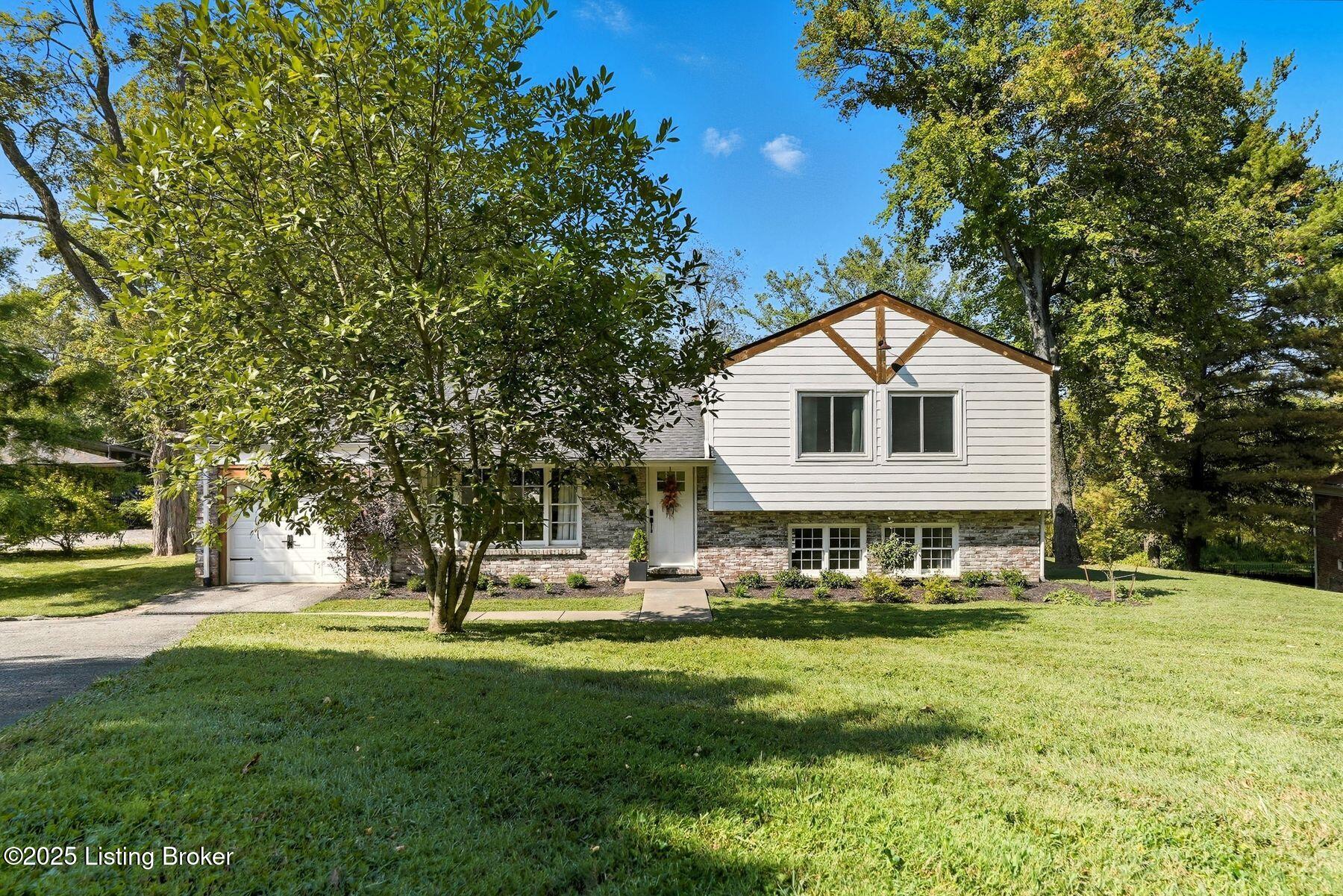 1805 Springhill Rd, Anchorage