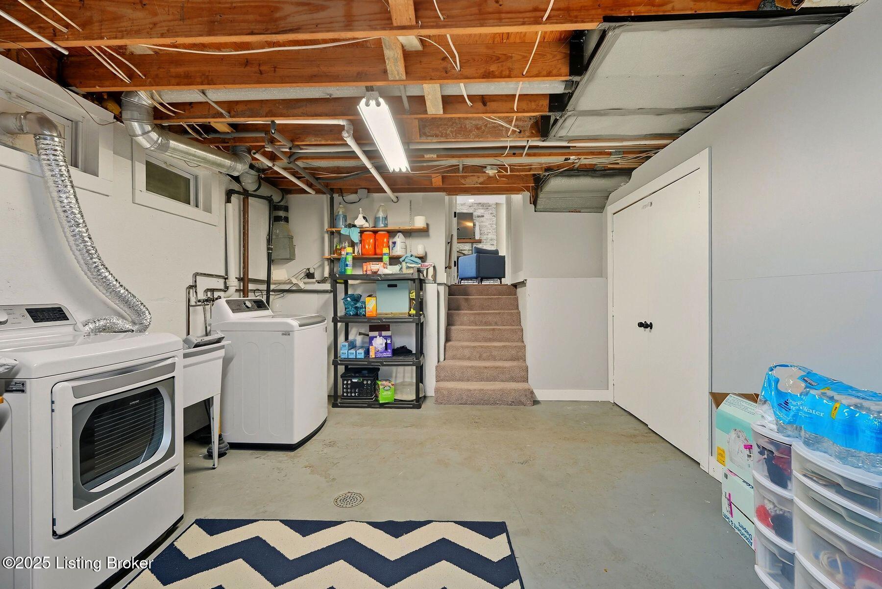 1805 Springhill Rd, Anchorage