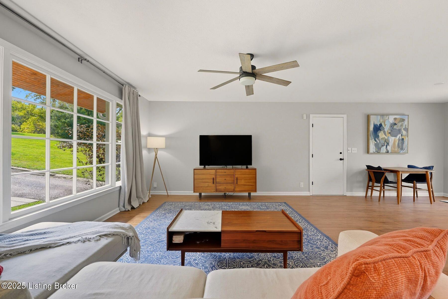 1805 Springhill Rd, Anchorage