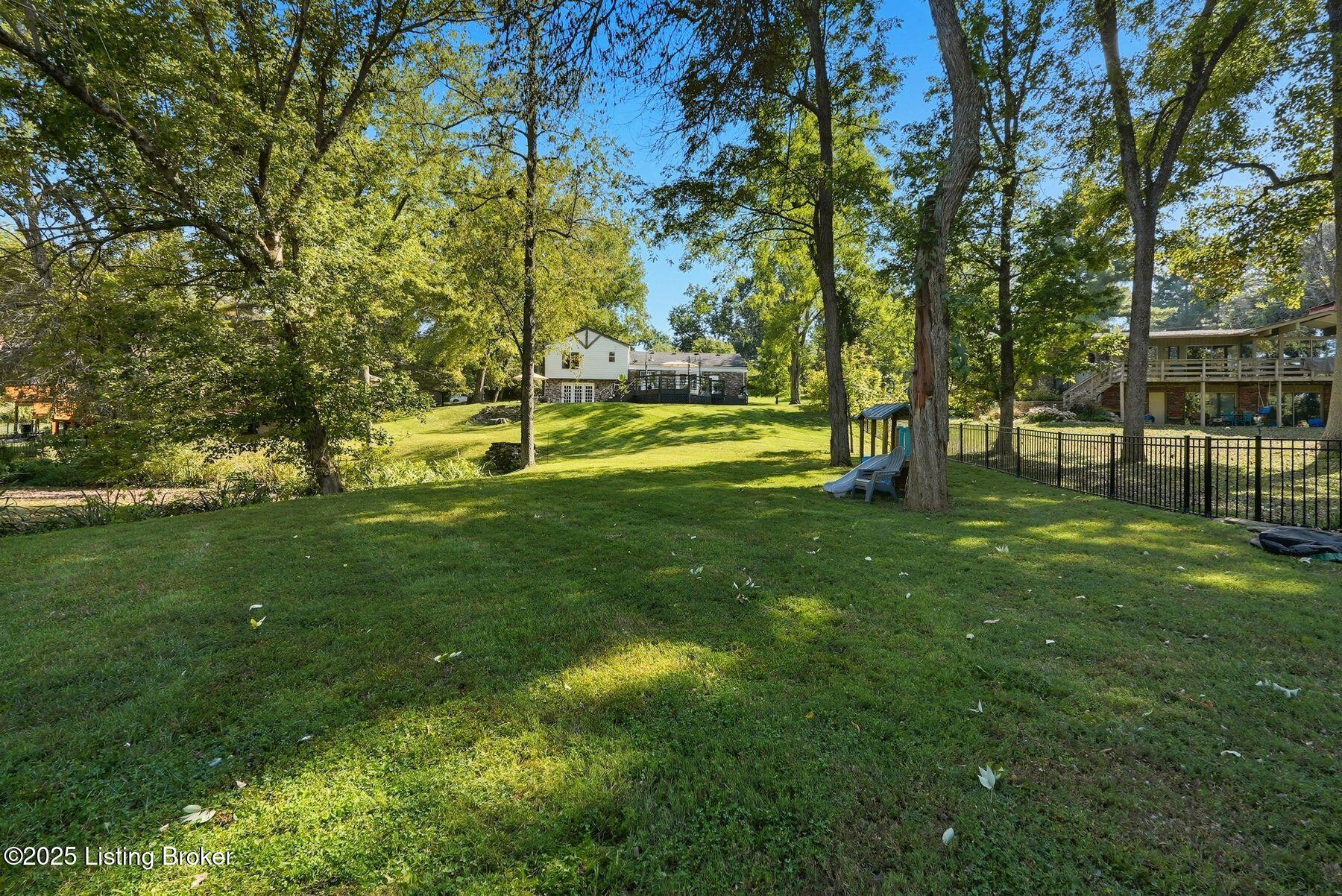 1805 Springhill Rd, Anchorage