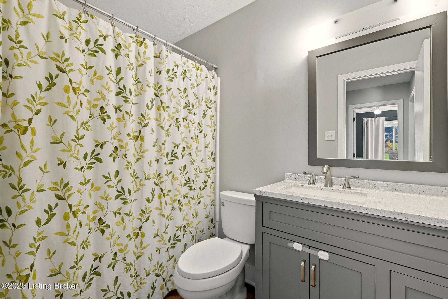 1805 Springhill Rd, Anchorage