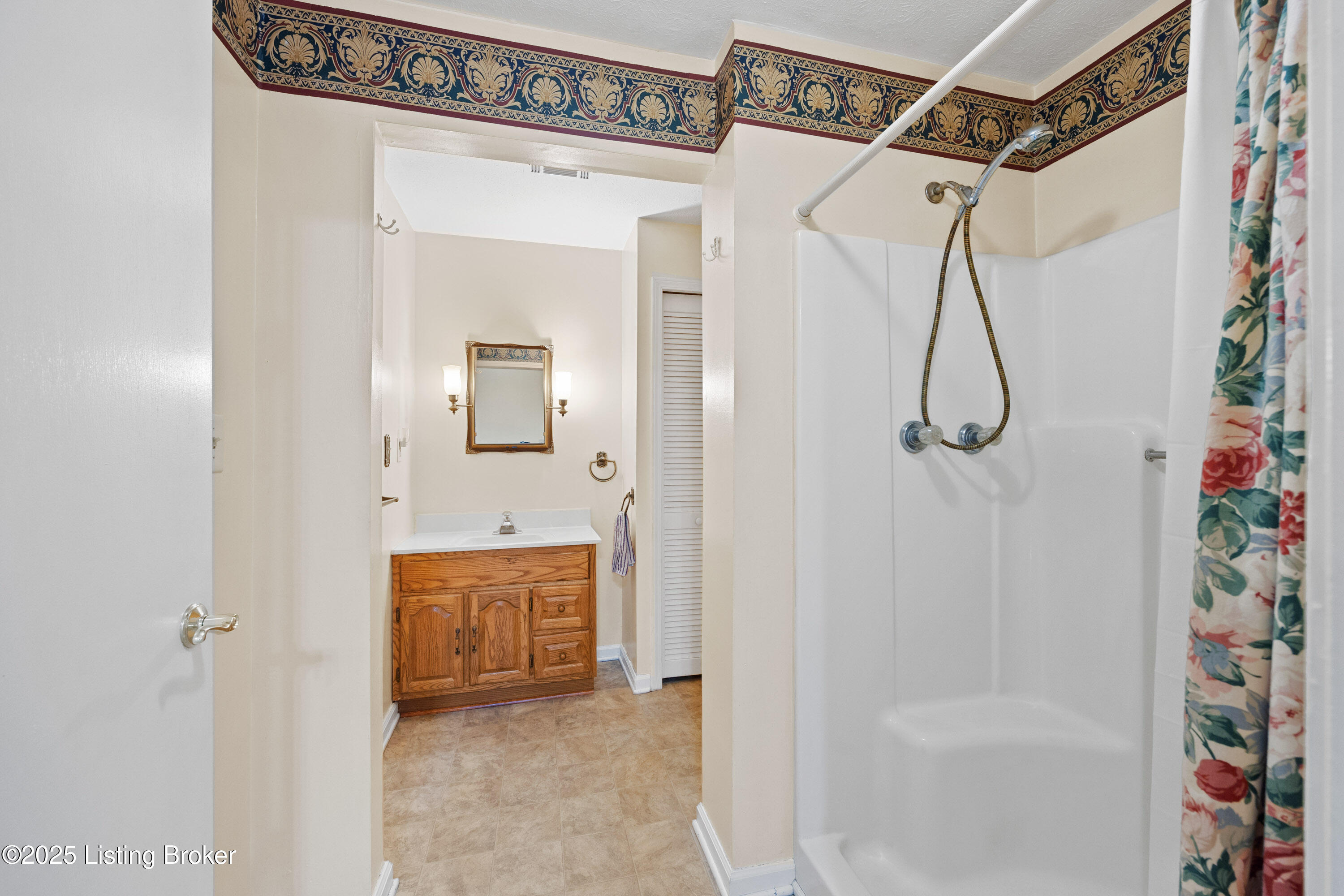 2508 Pikes Peak Blvd