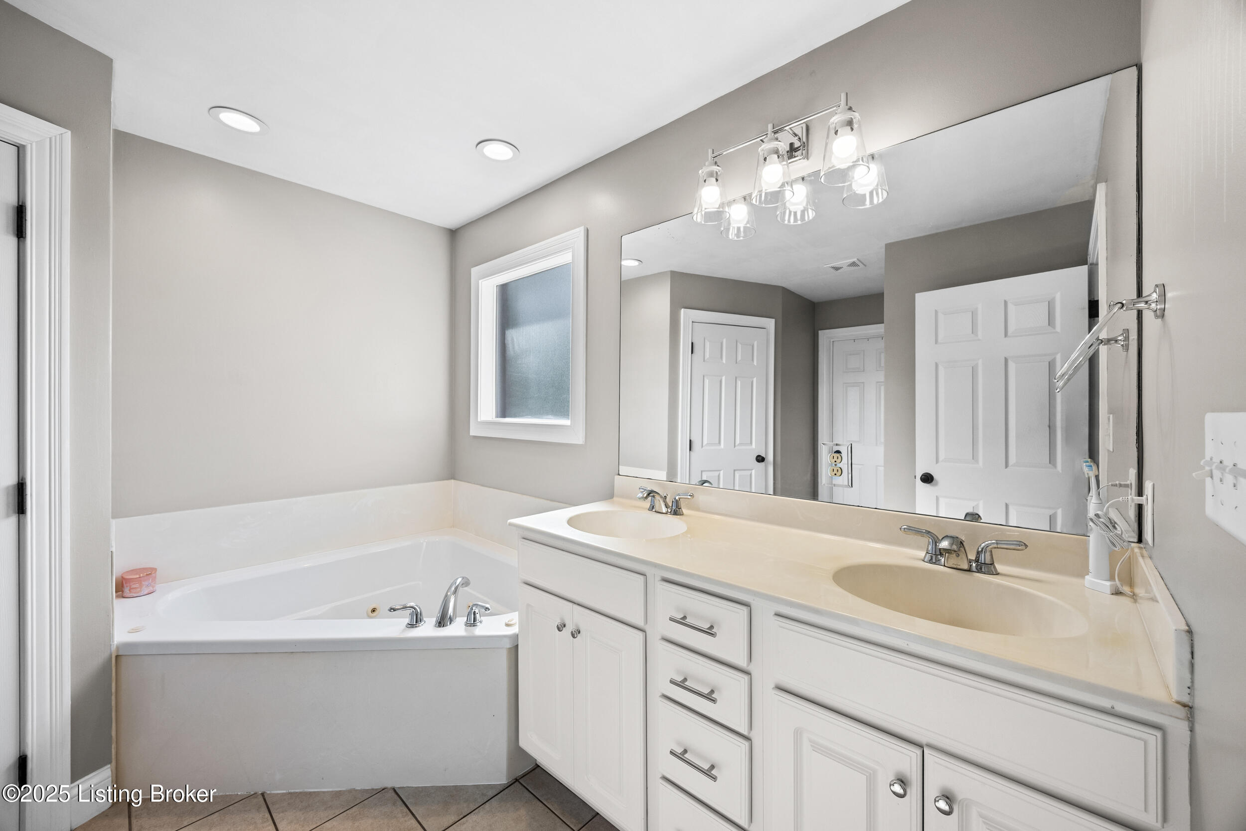 10412 Vista Hills Blvd