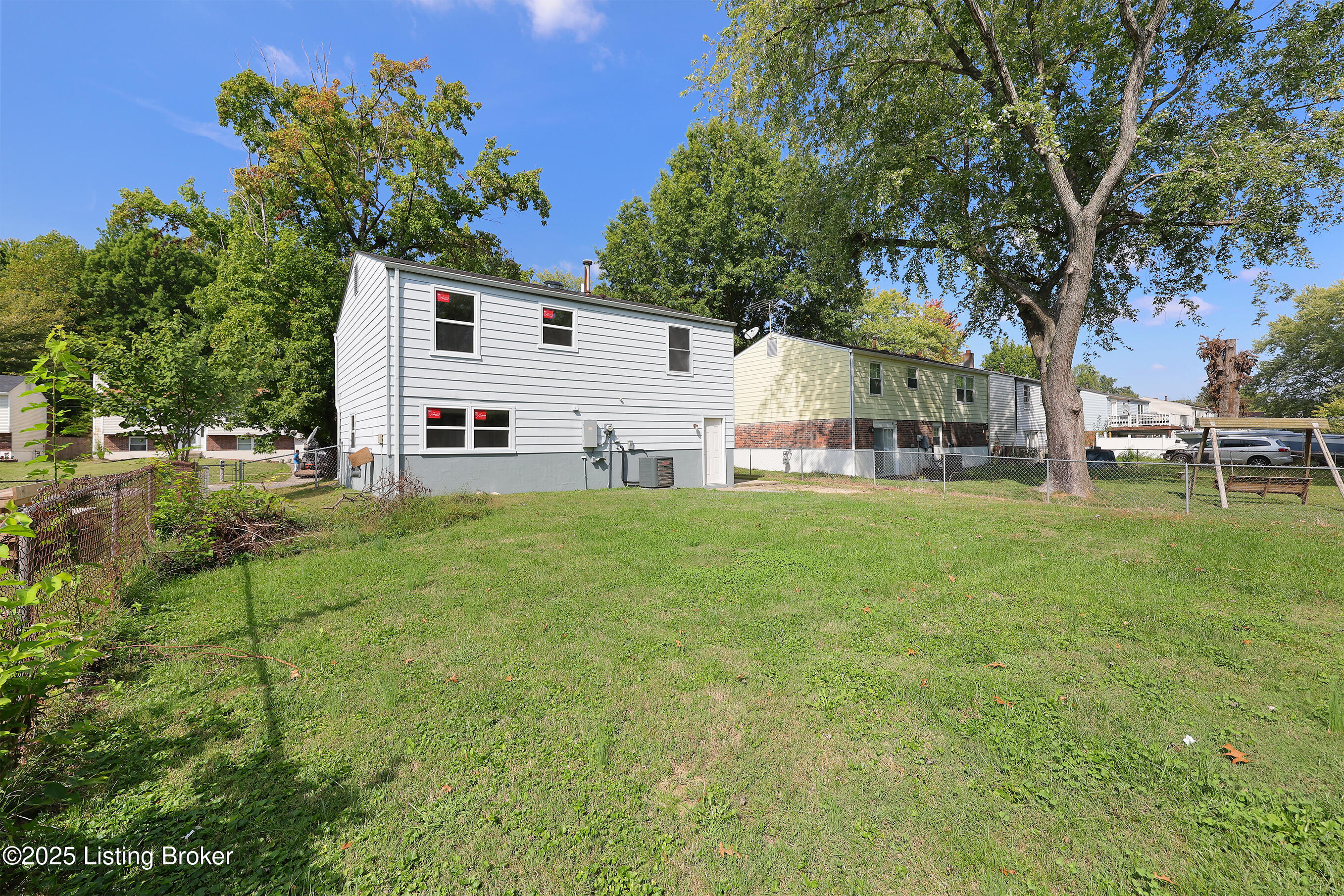 8705 Bost Ln