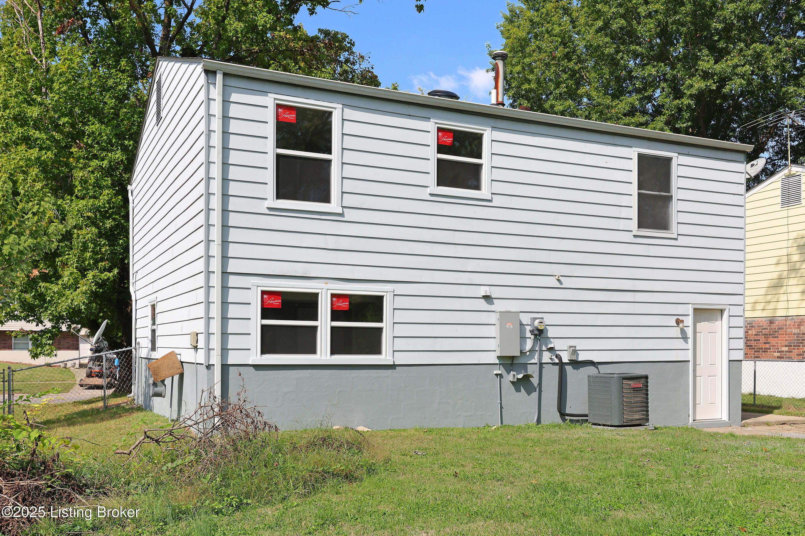 8705 Bost Ln