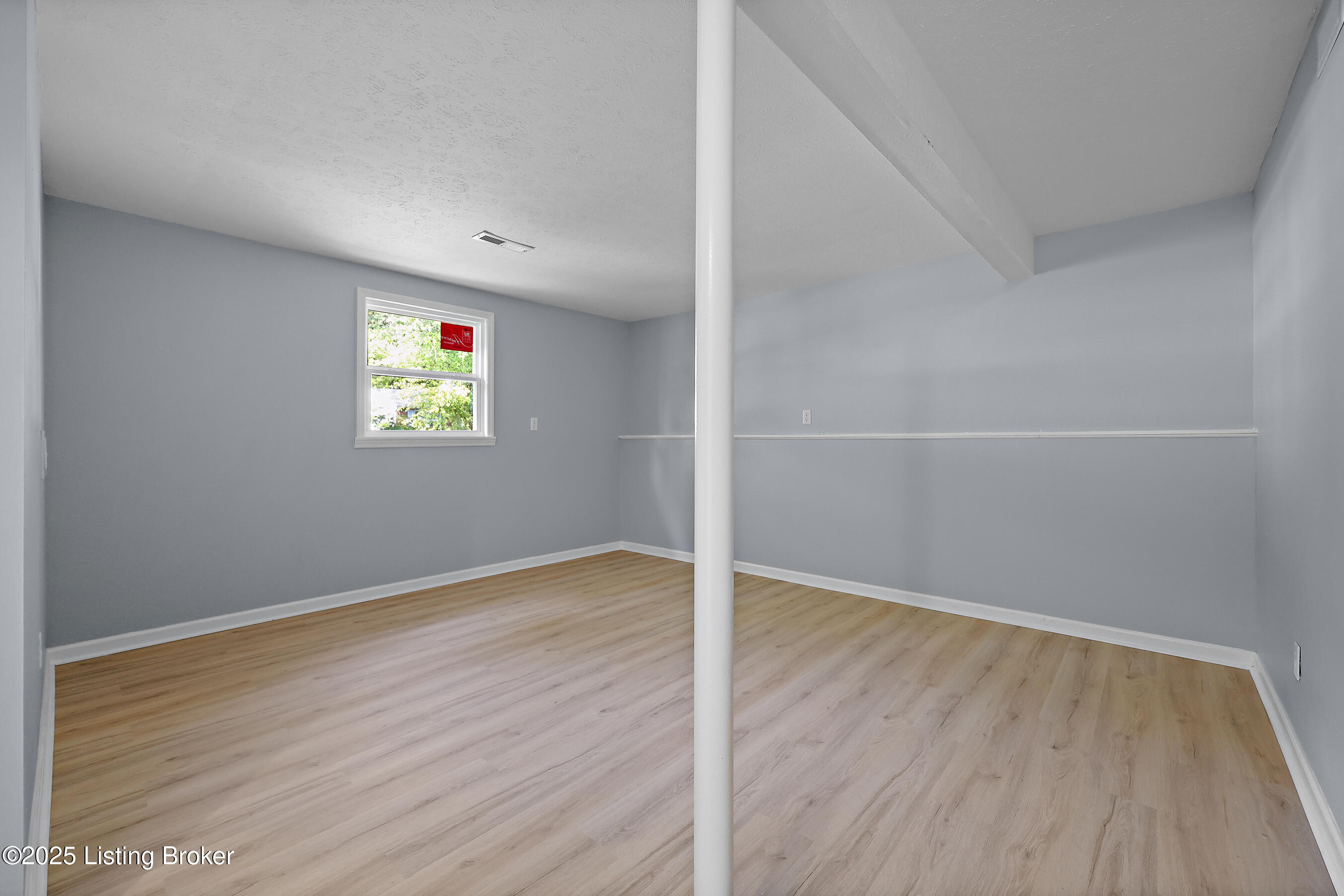 8705 Bost Ln