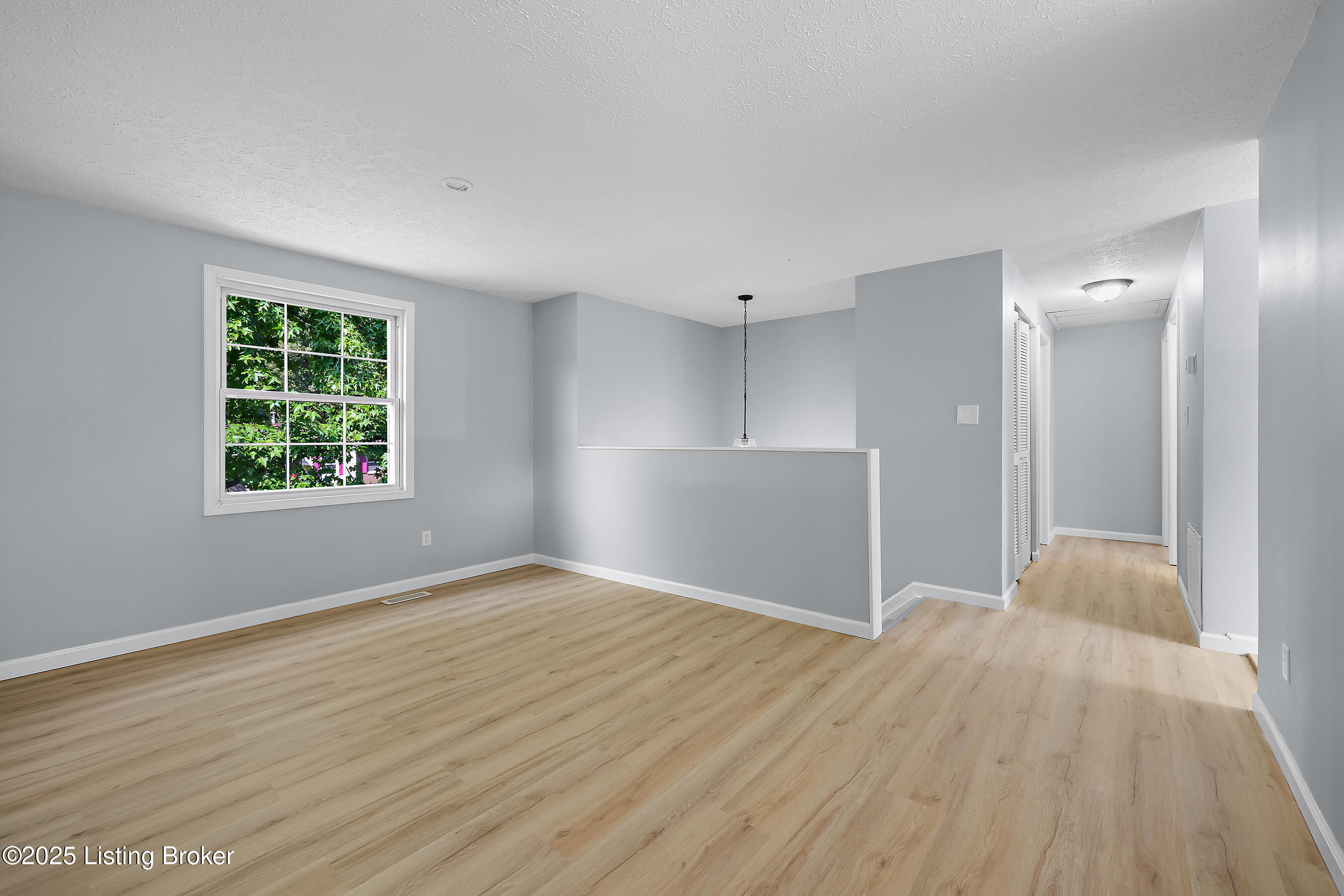 8705 Bost Ln