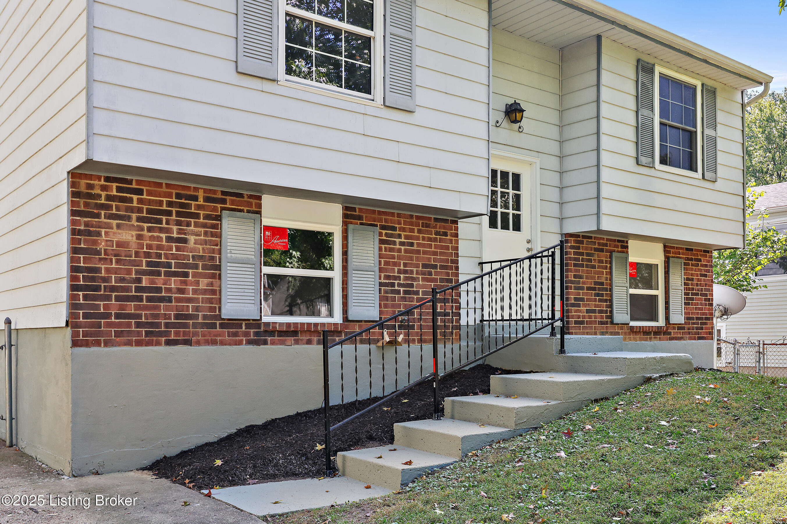 8705 Bost Ln