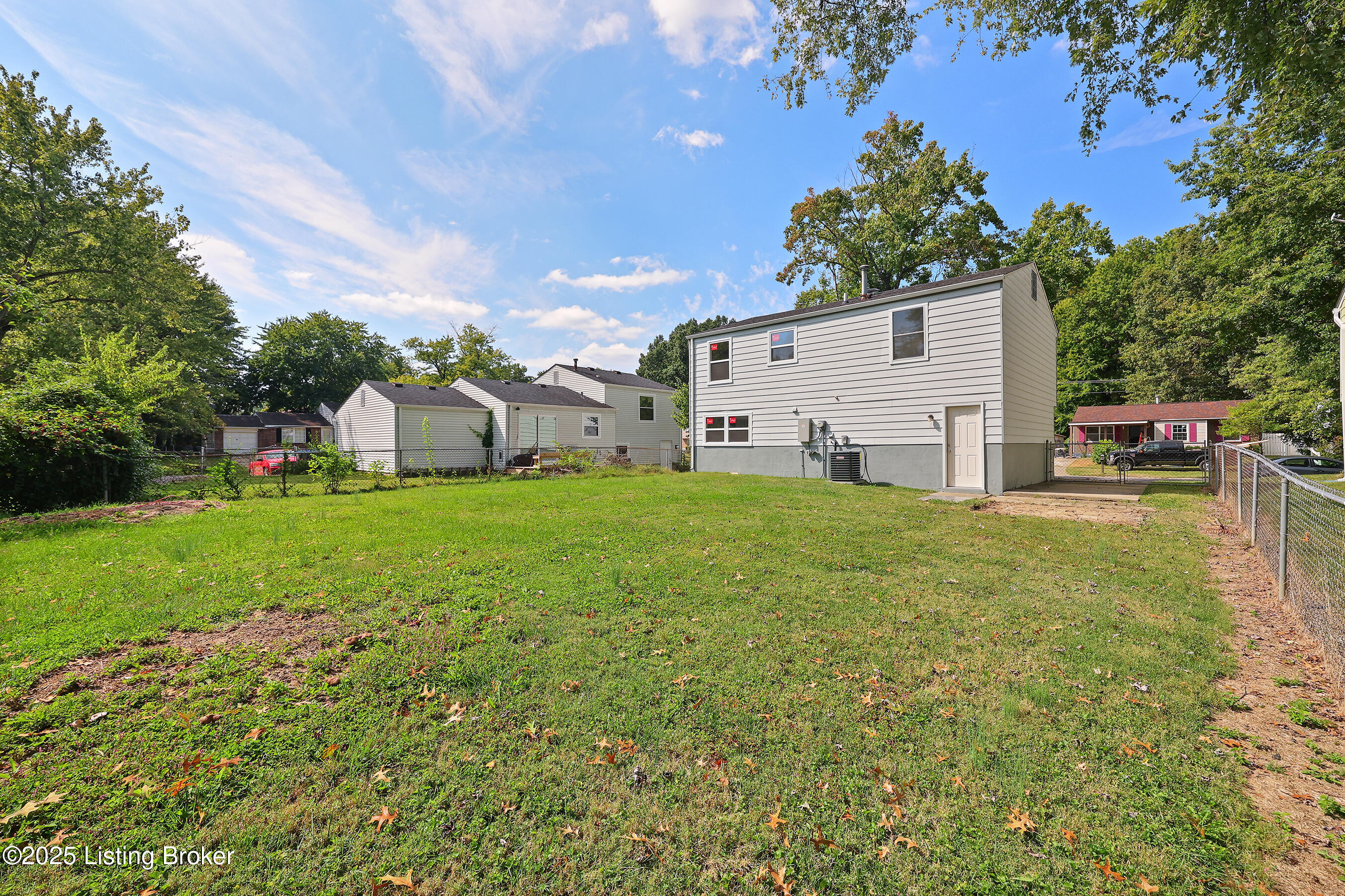 8705 Bost Ln