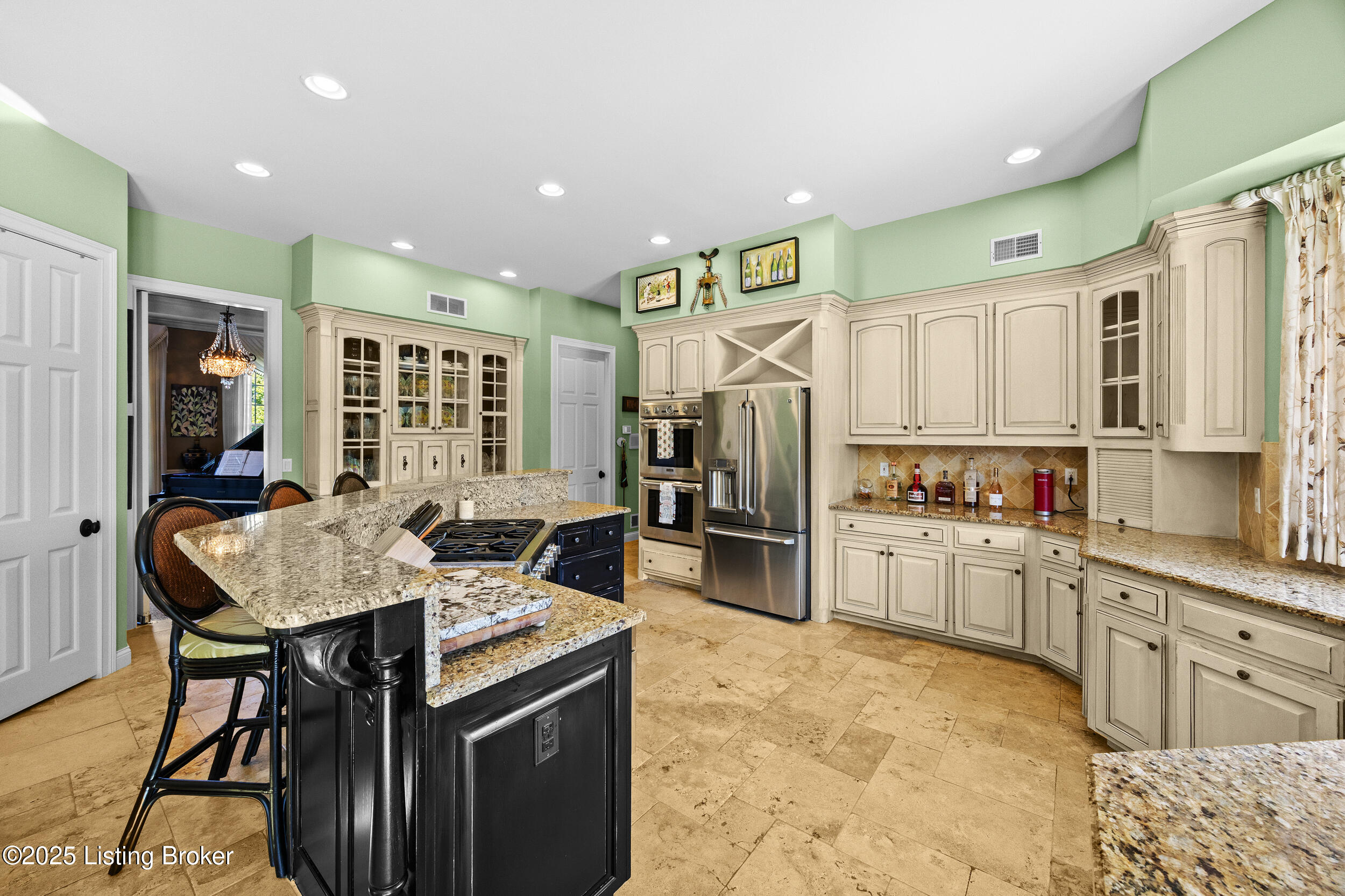 1211 Forest Trail Pl