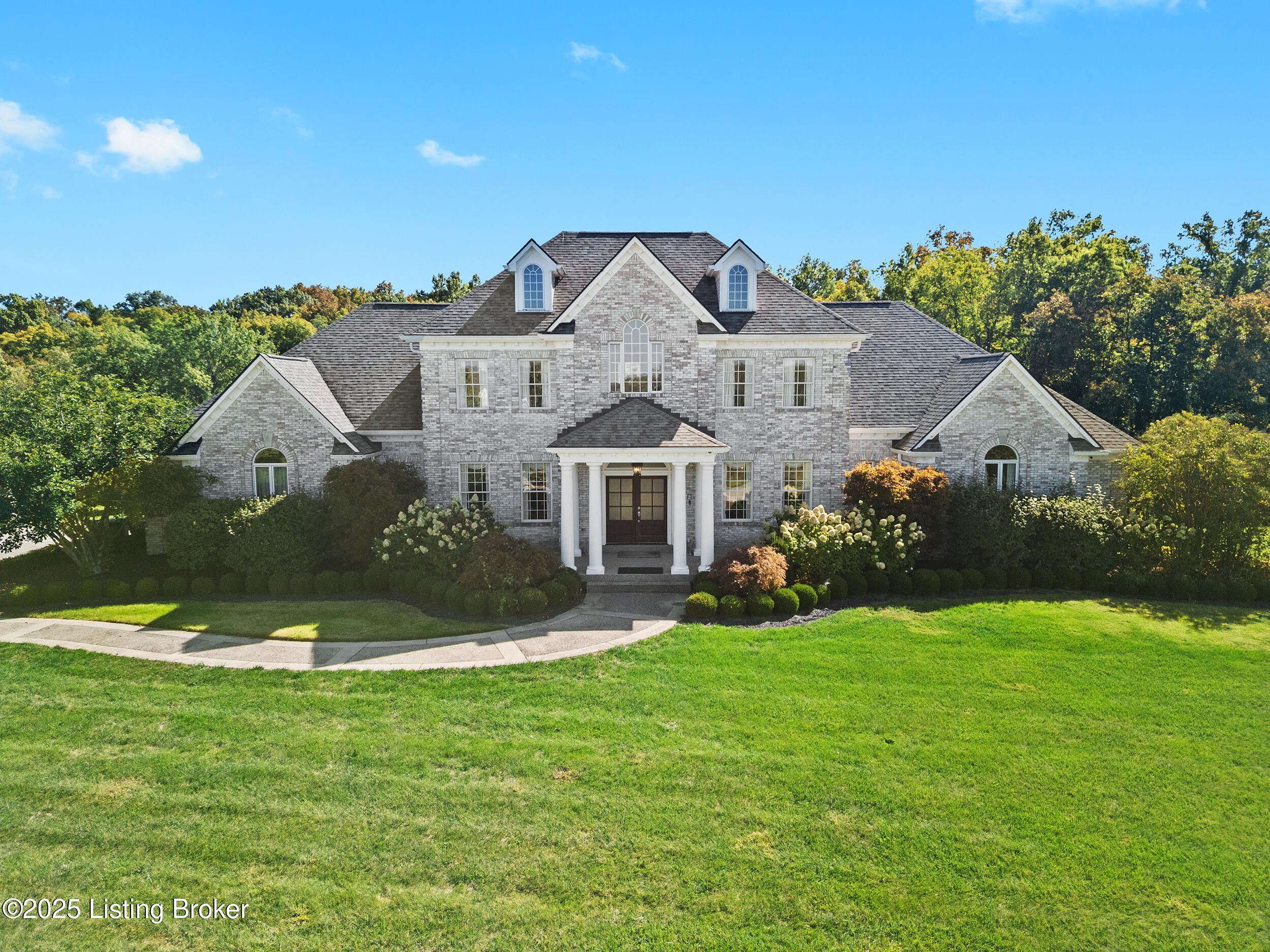 1211 Forest Trail Pl