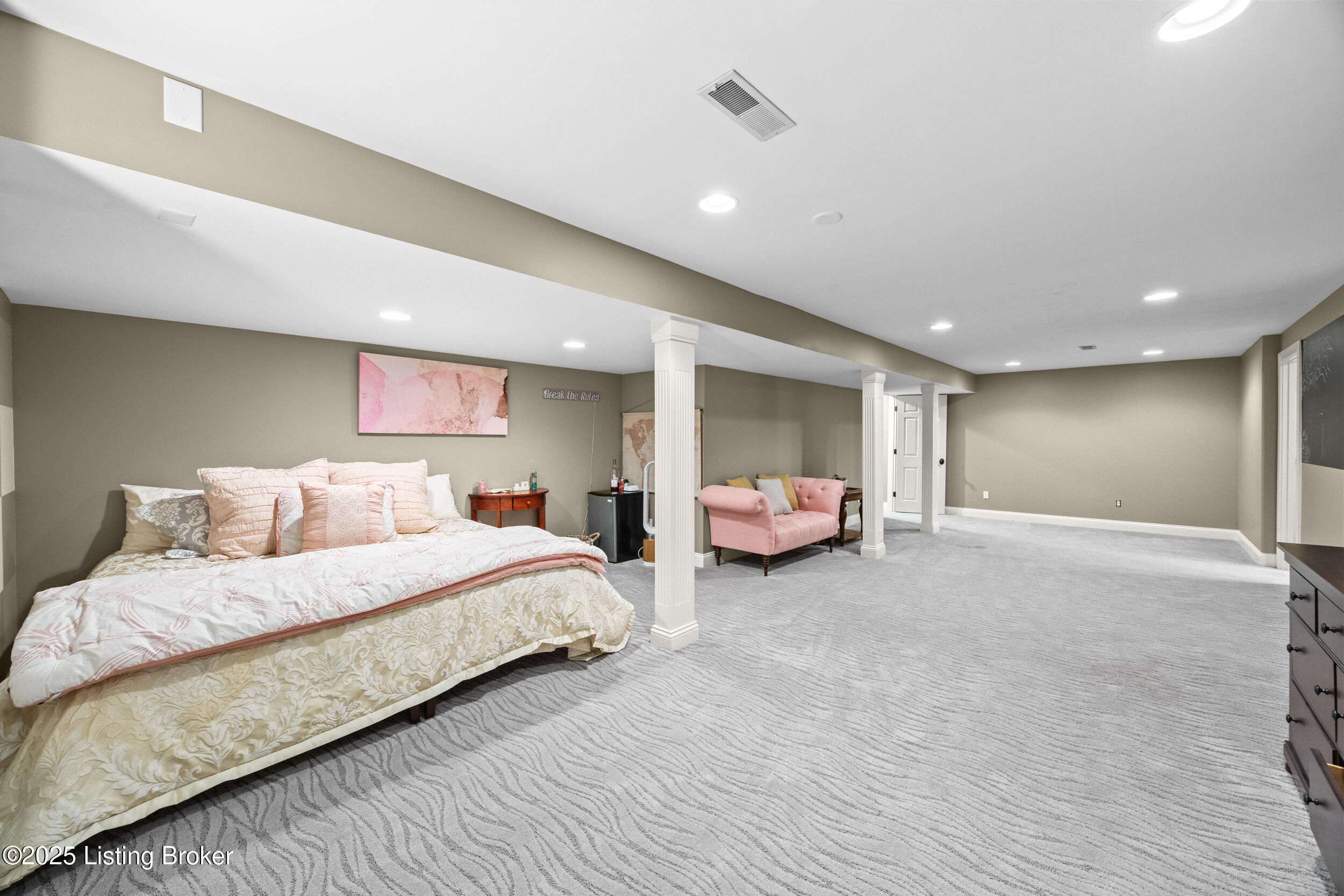 1211 Forest Trail Pl