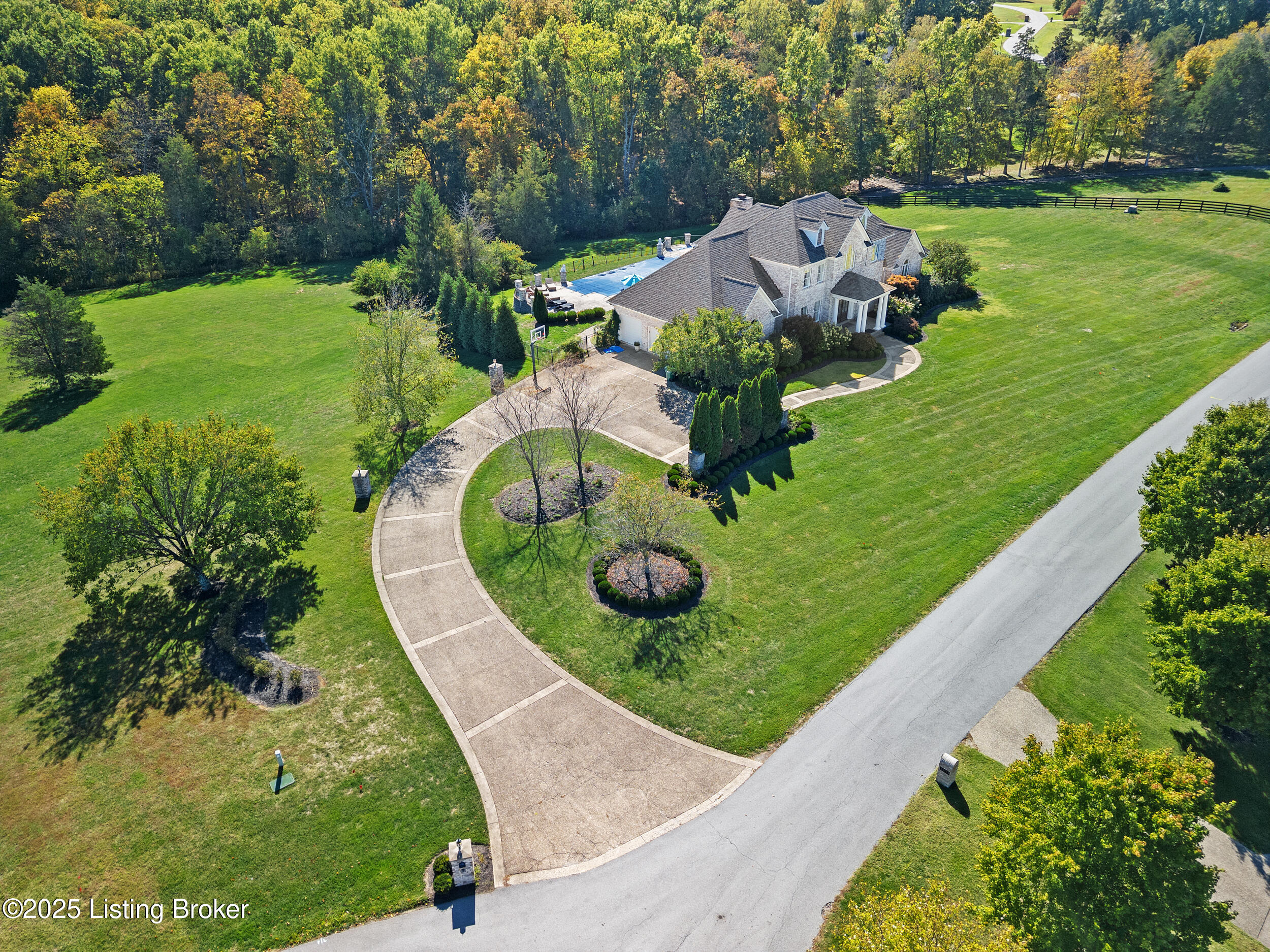 1211 Forest Trail Pl