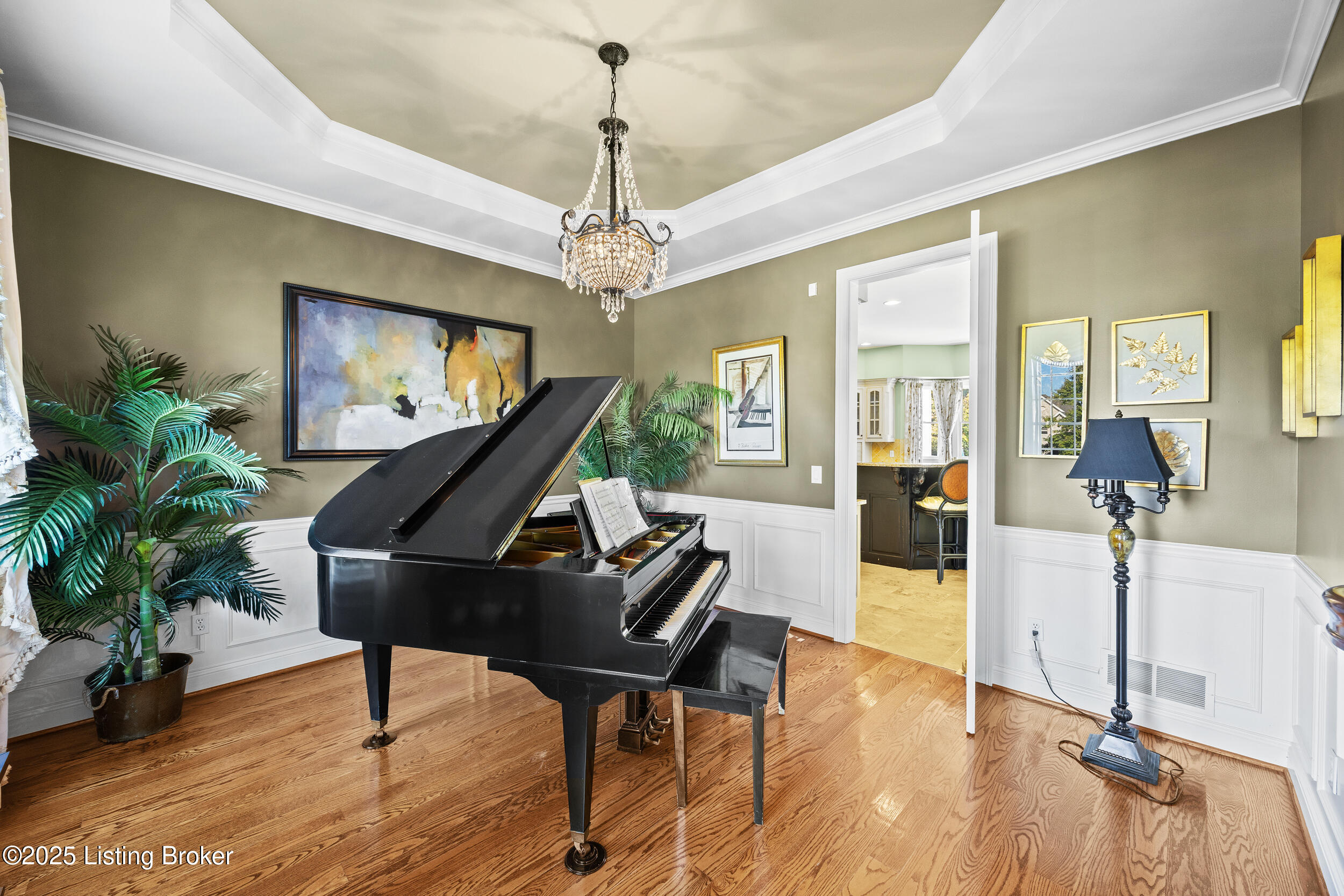 1211 Forest Trail Pl