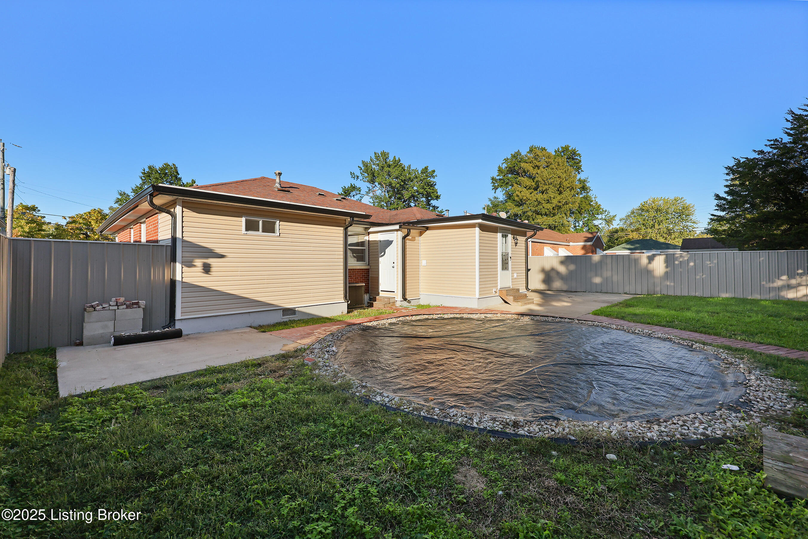 1602 Clarice Way