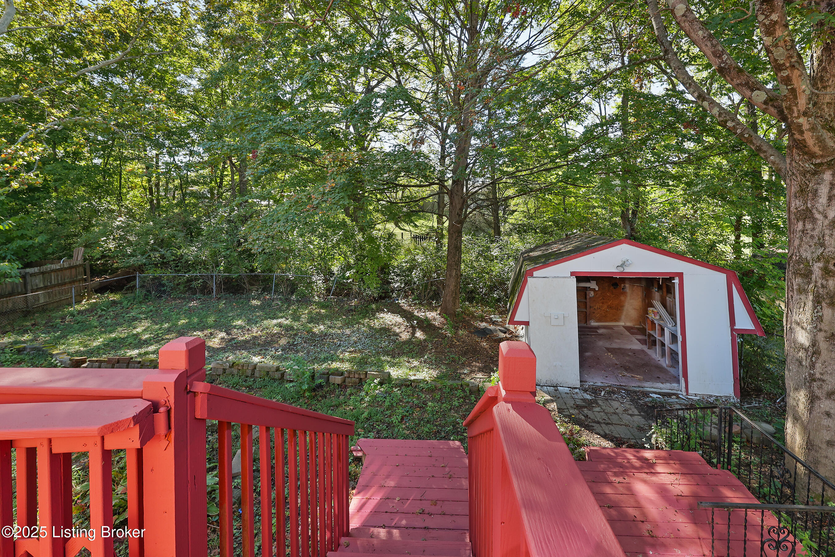 9720 Mary Dell Ln