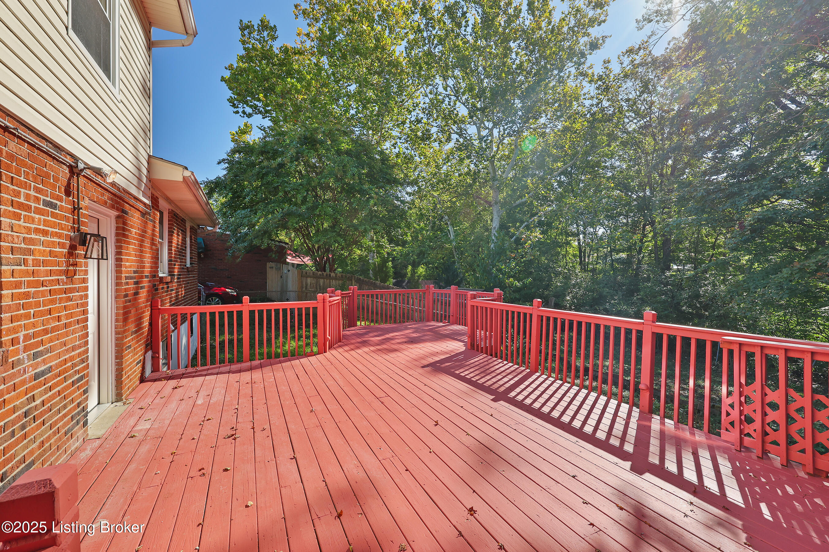 9720 Mary Dell Ln