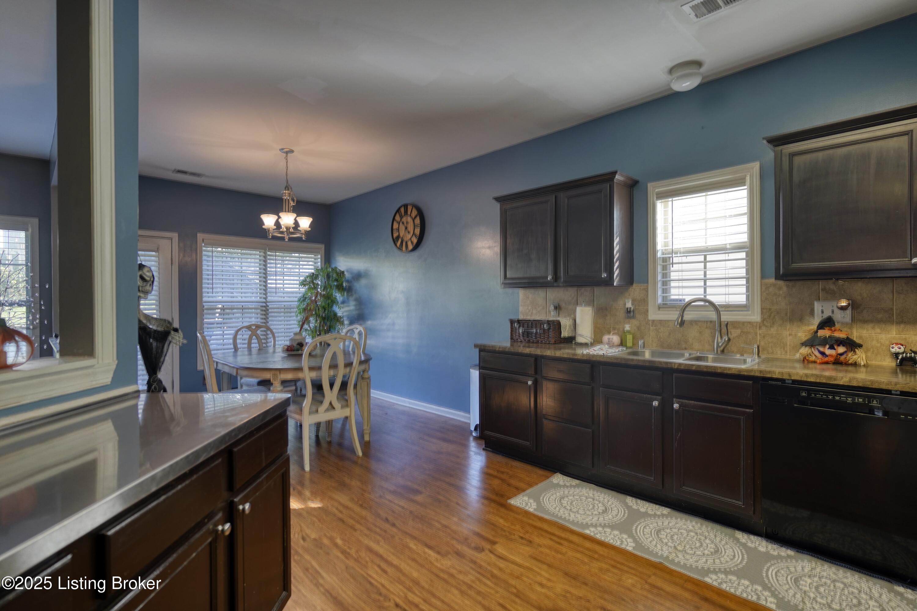 15713 Beckley Hills Dr