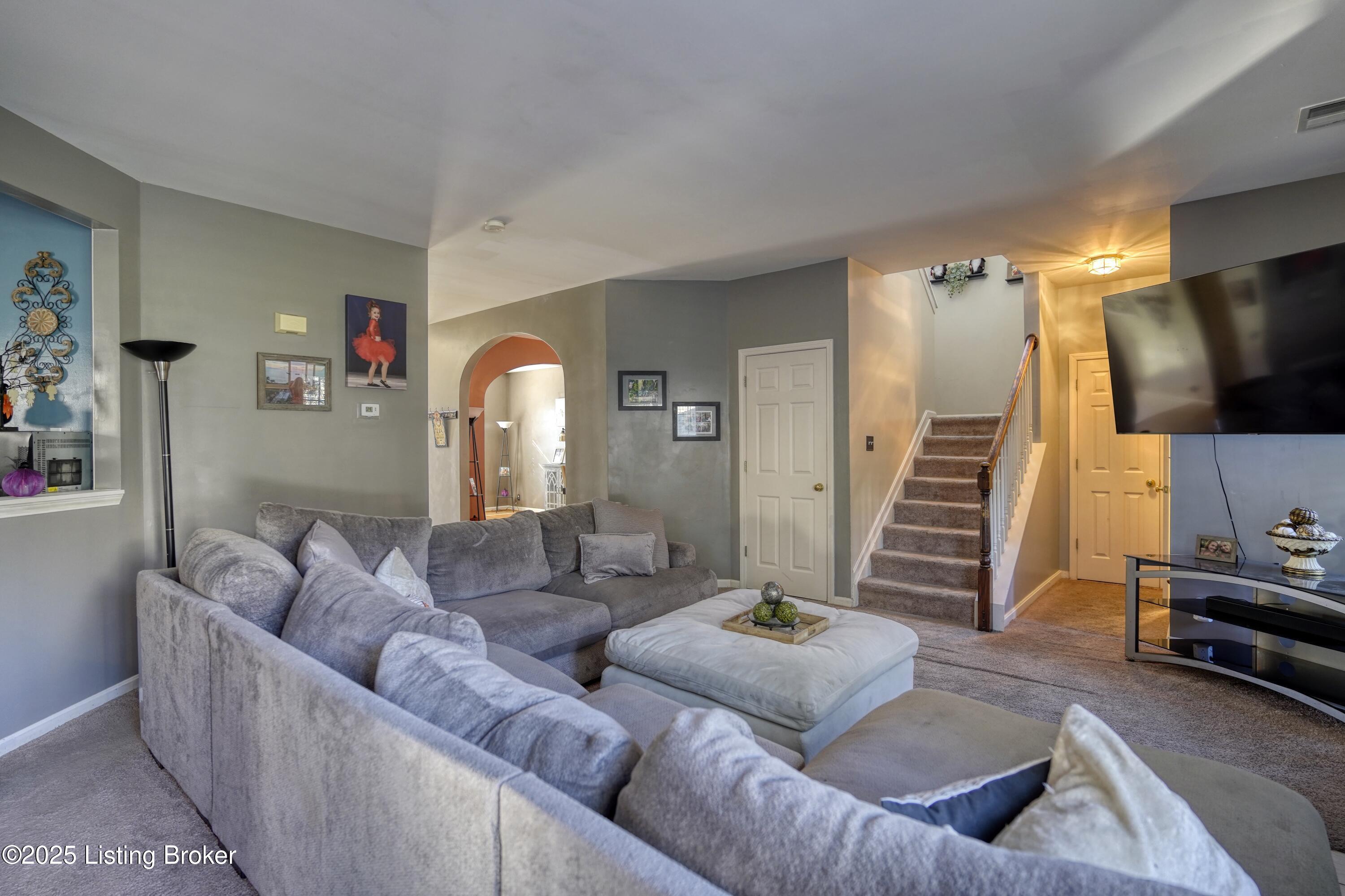 15713 Beckley Hills Dr