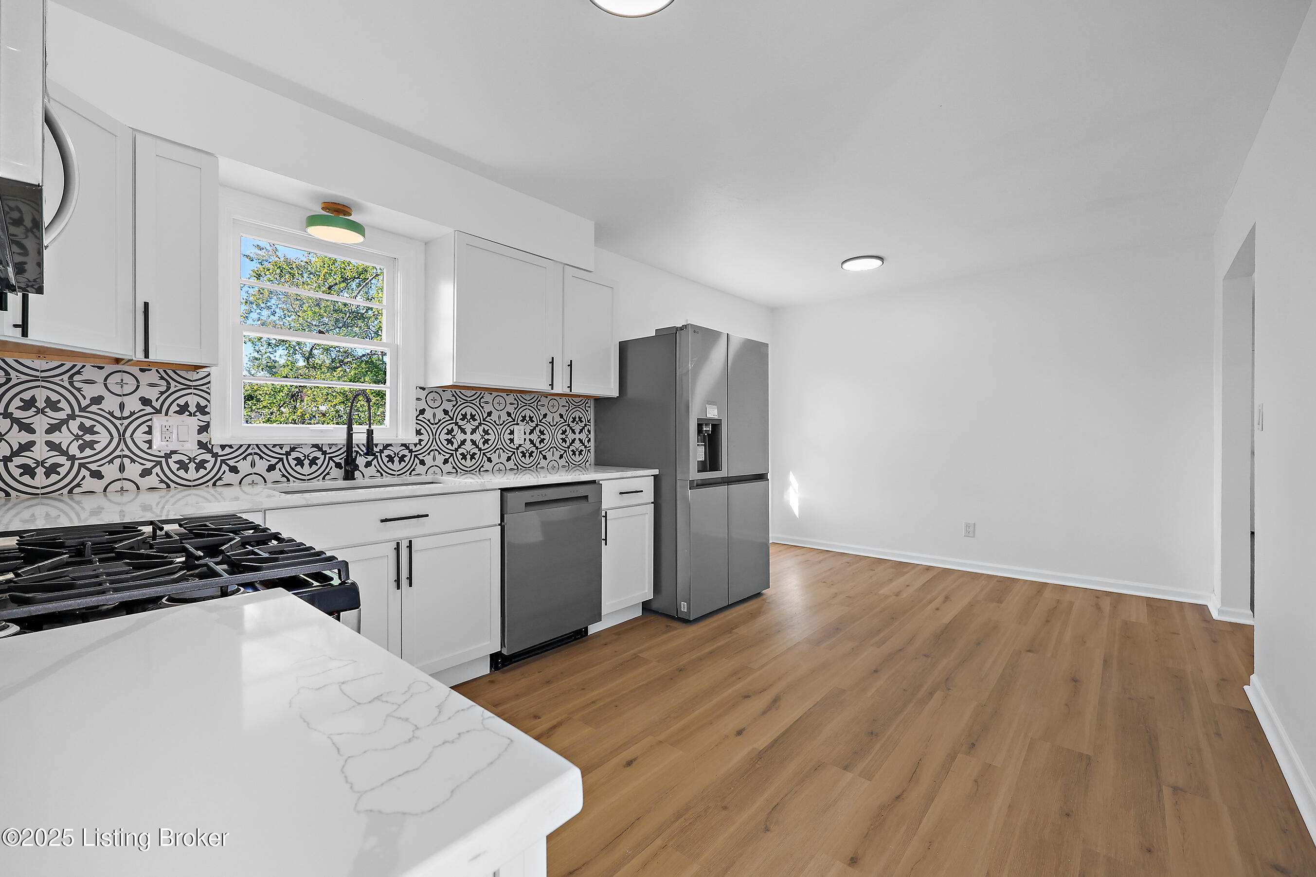 1046 Clayborne Rd, Louisville