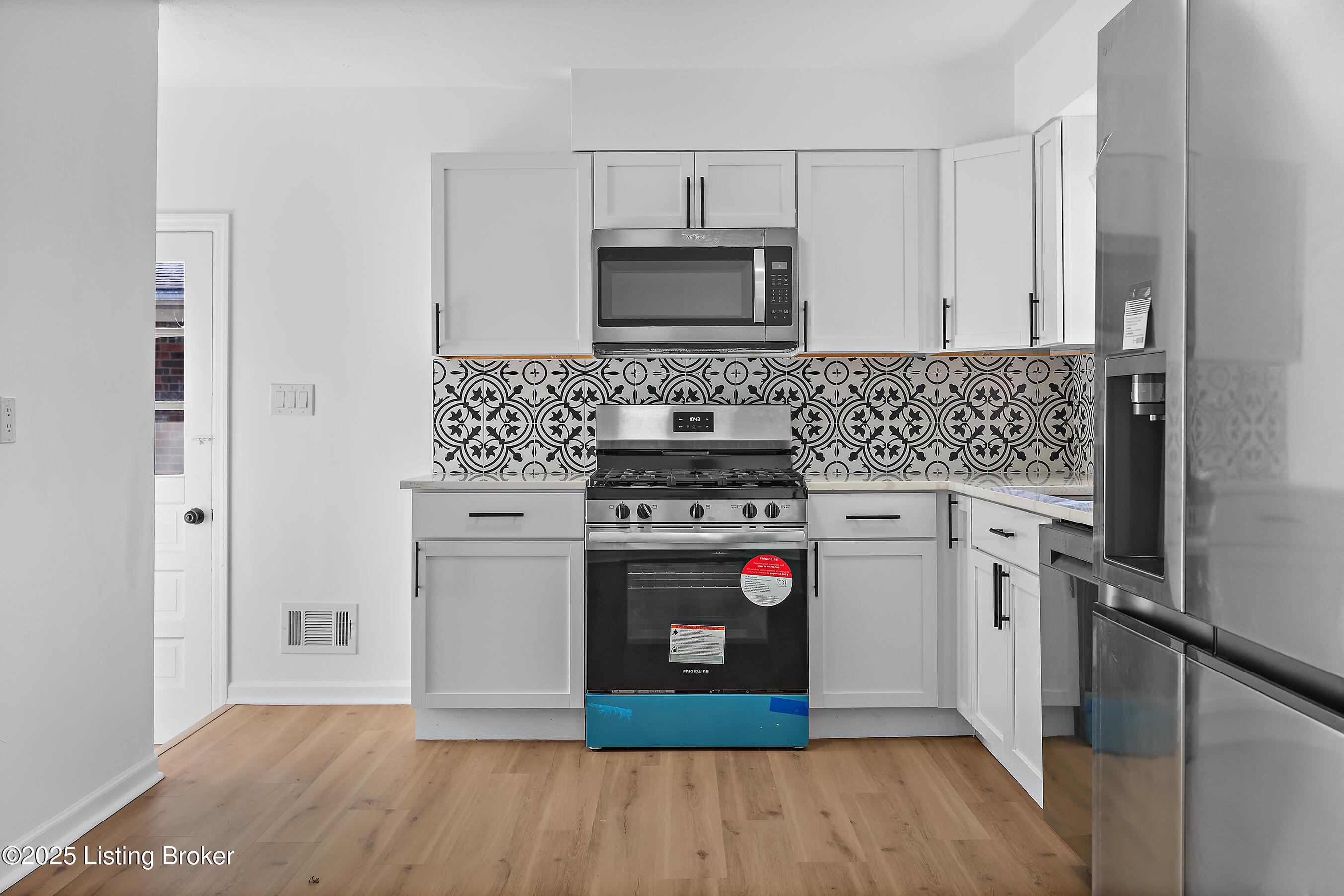 1046 Clayborne Rd, Louisville