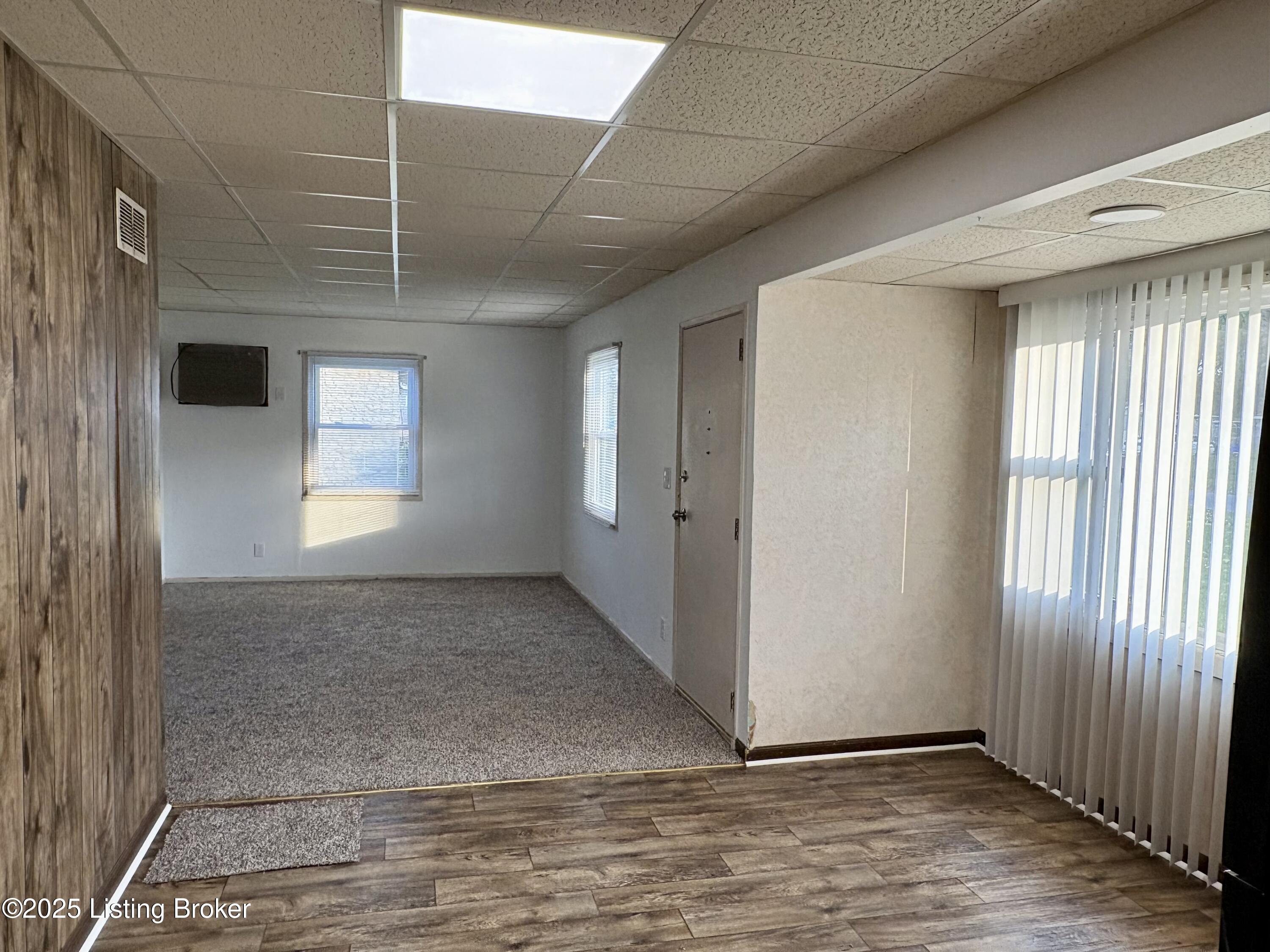 6005 Middleground Dr