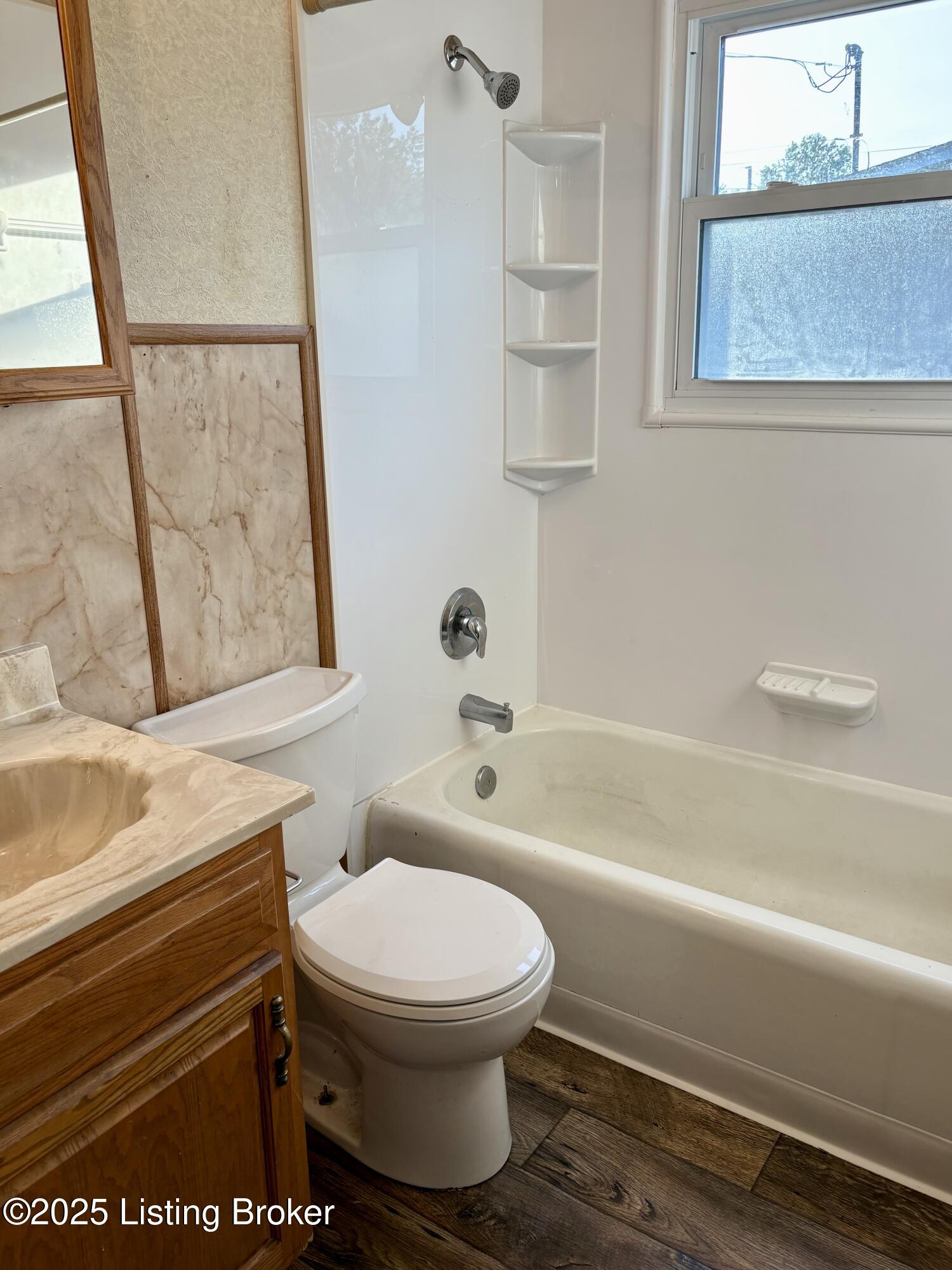 6005 Middleground Dr