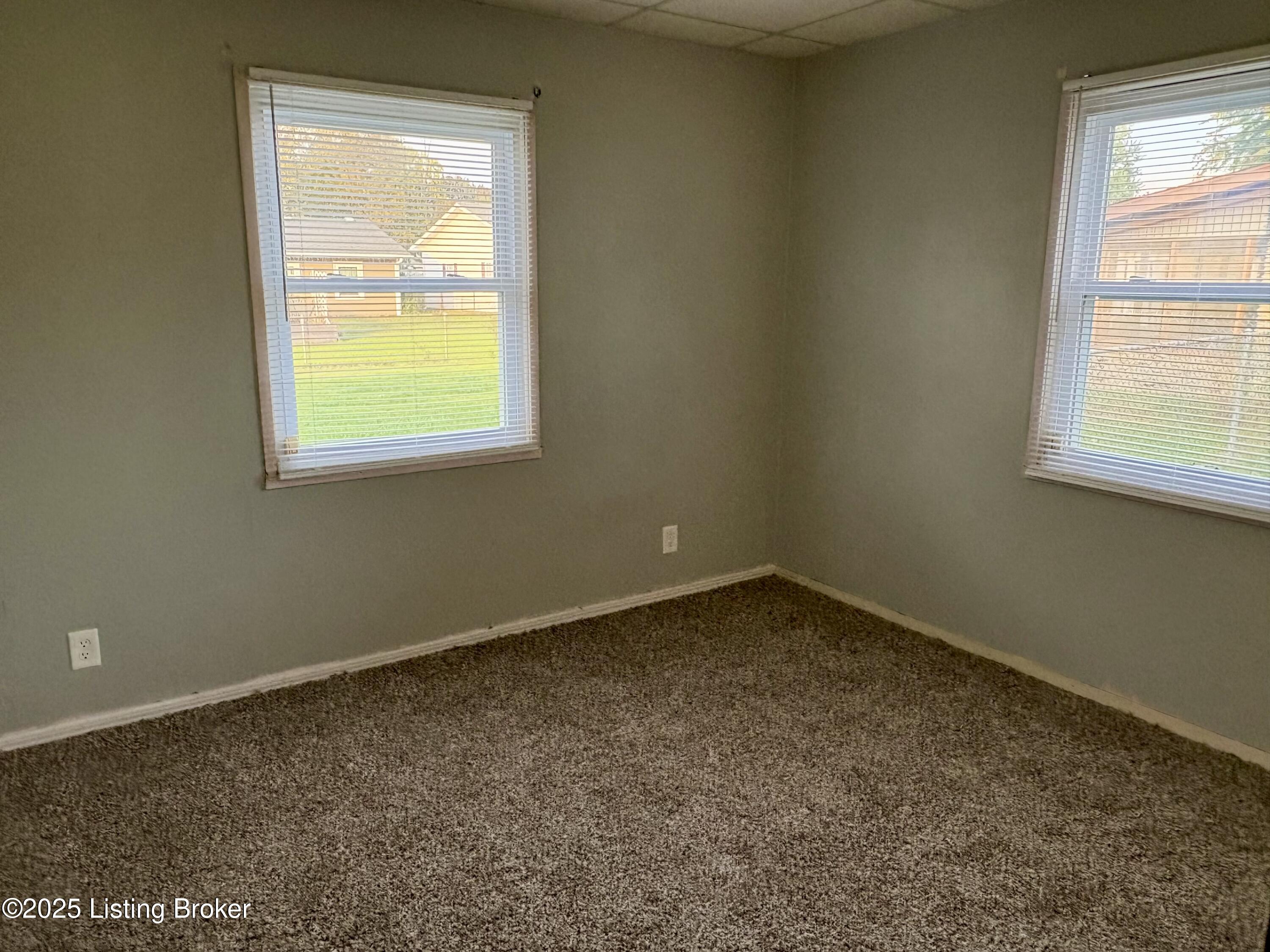 6005 Middleground Dr