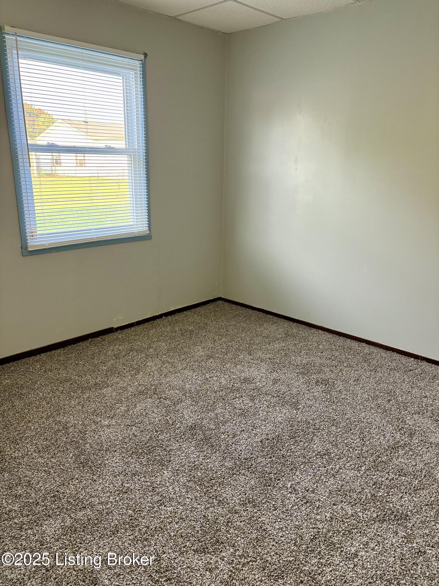 6005 Middleground Dr