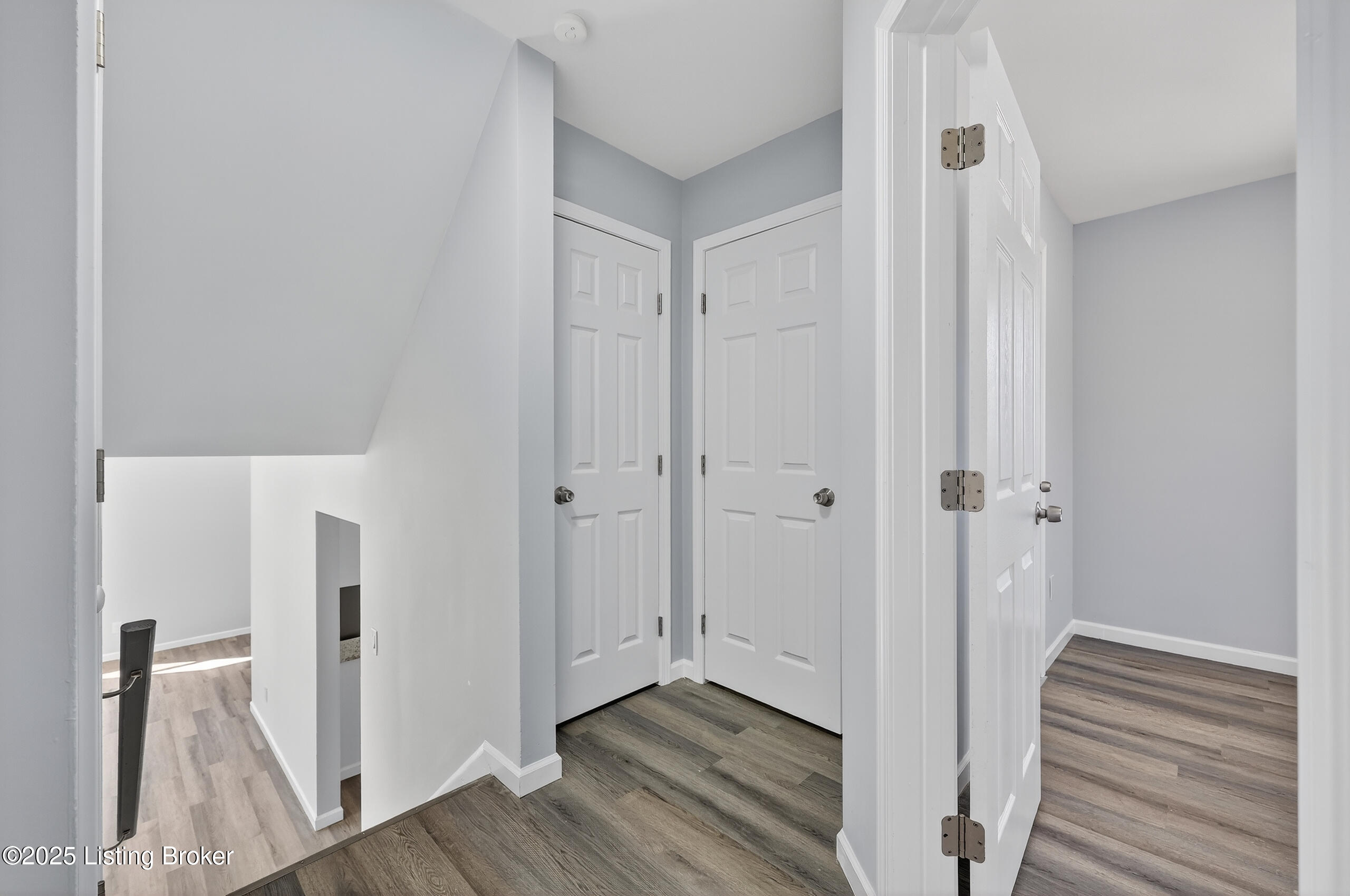 4203 Wooded Way, Louisville