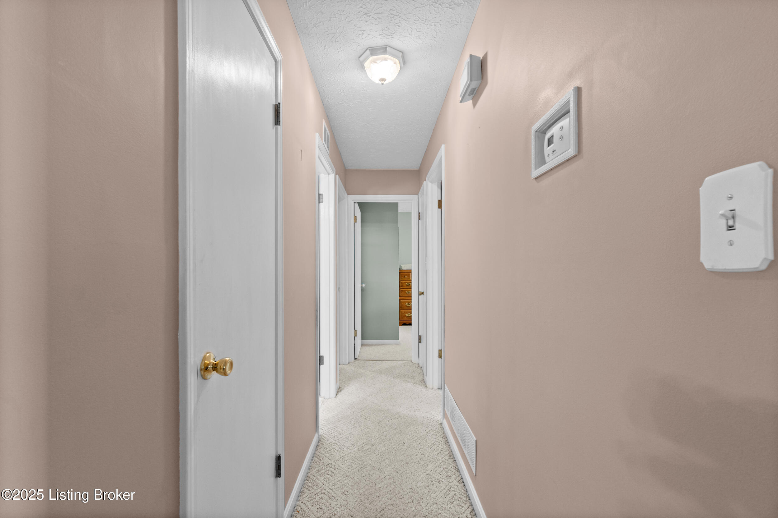 7910 Oswego Cir