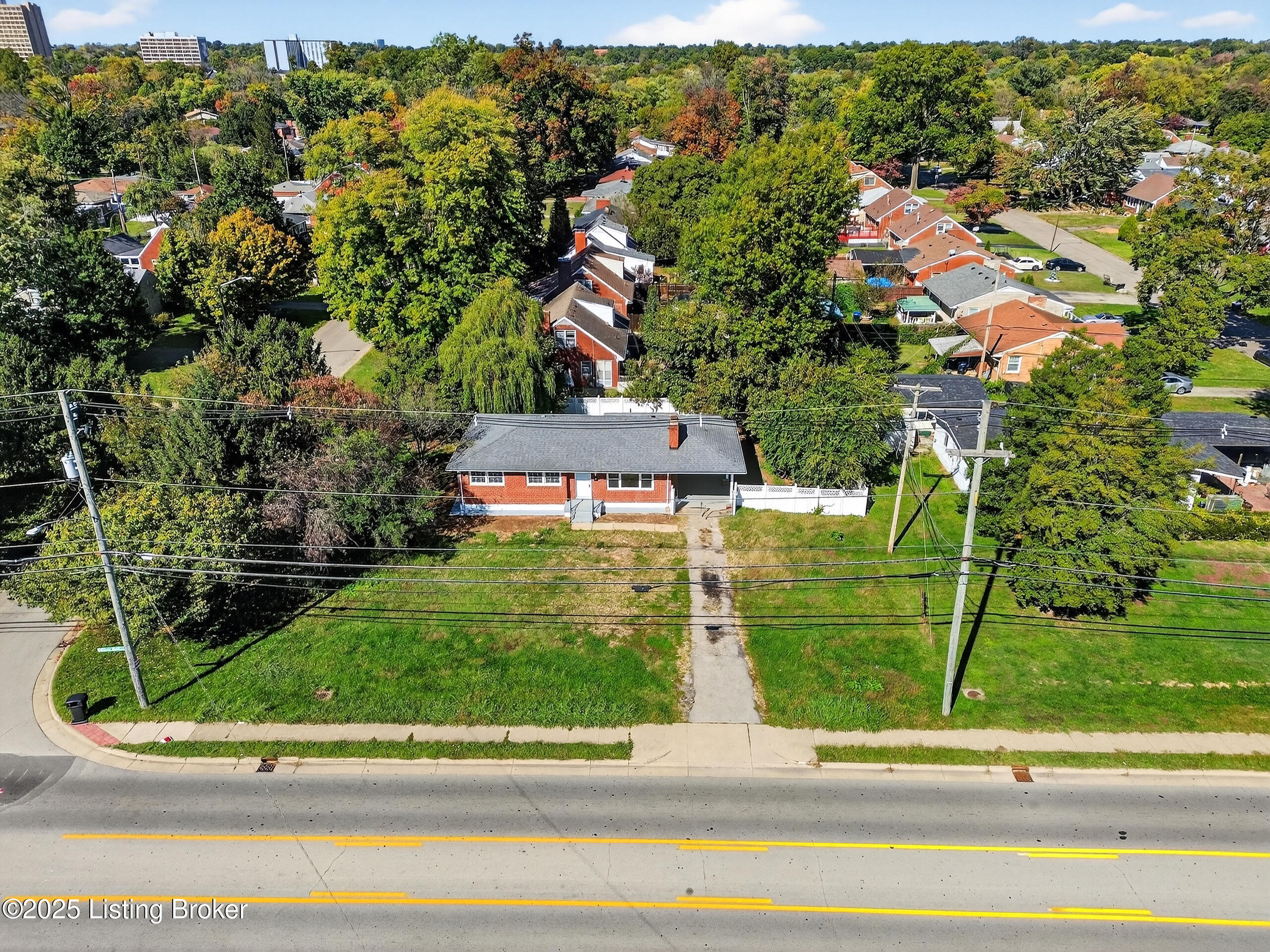 1959 Bashford Manor Ln, Louisville