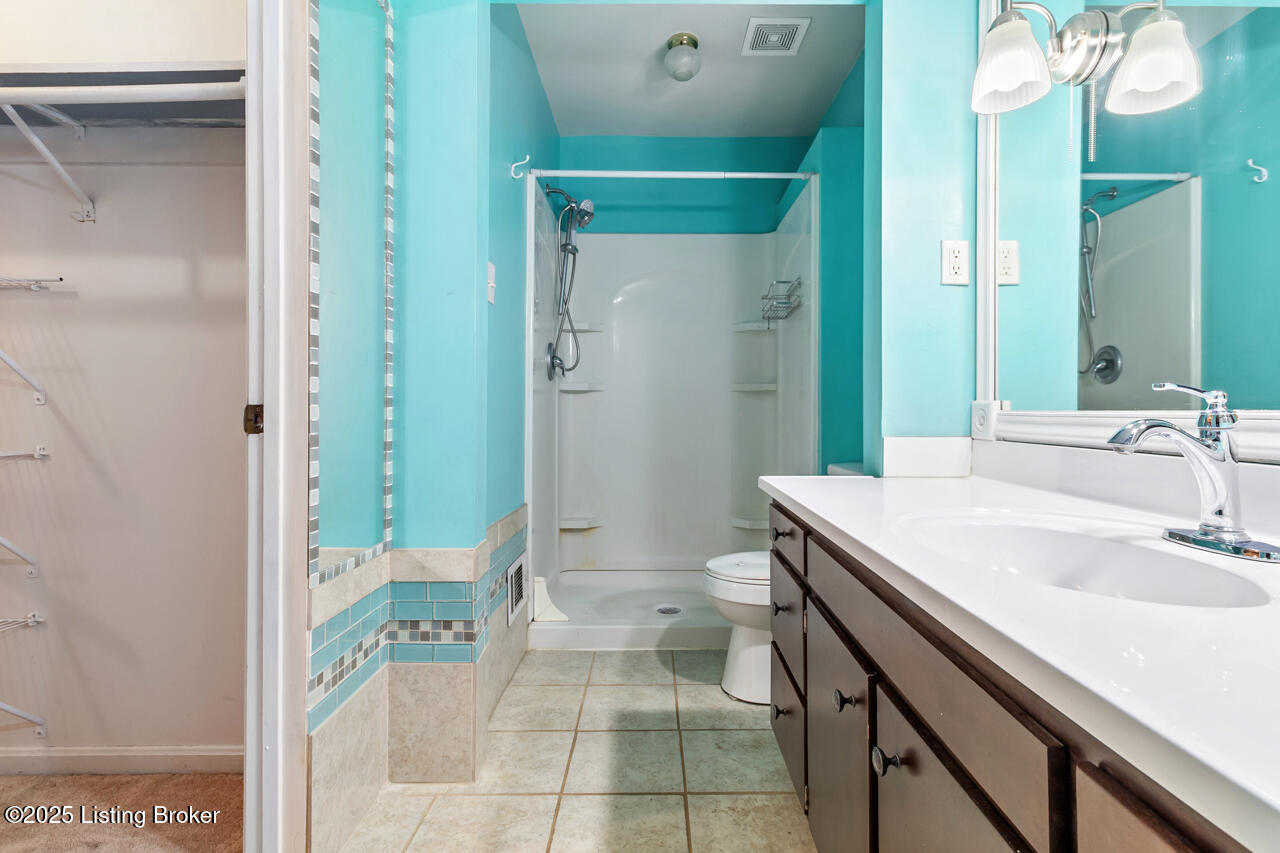 10025 Clearcreek Way