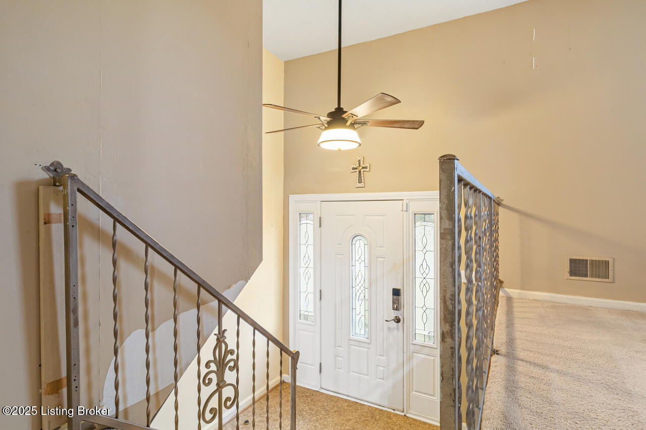 10025 Clearcreek Way