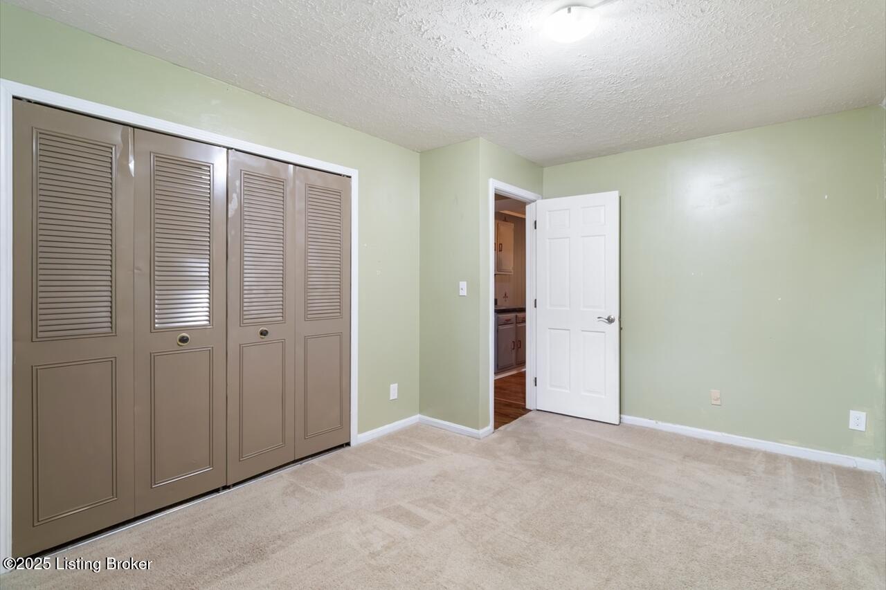 10025 Clearcreek Way