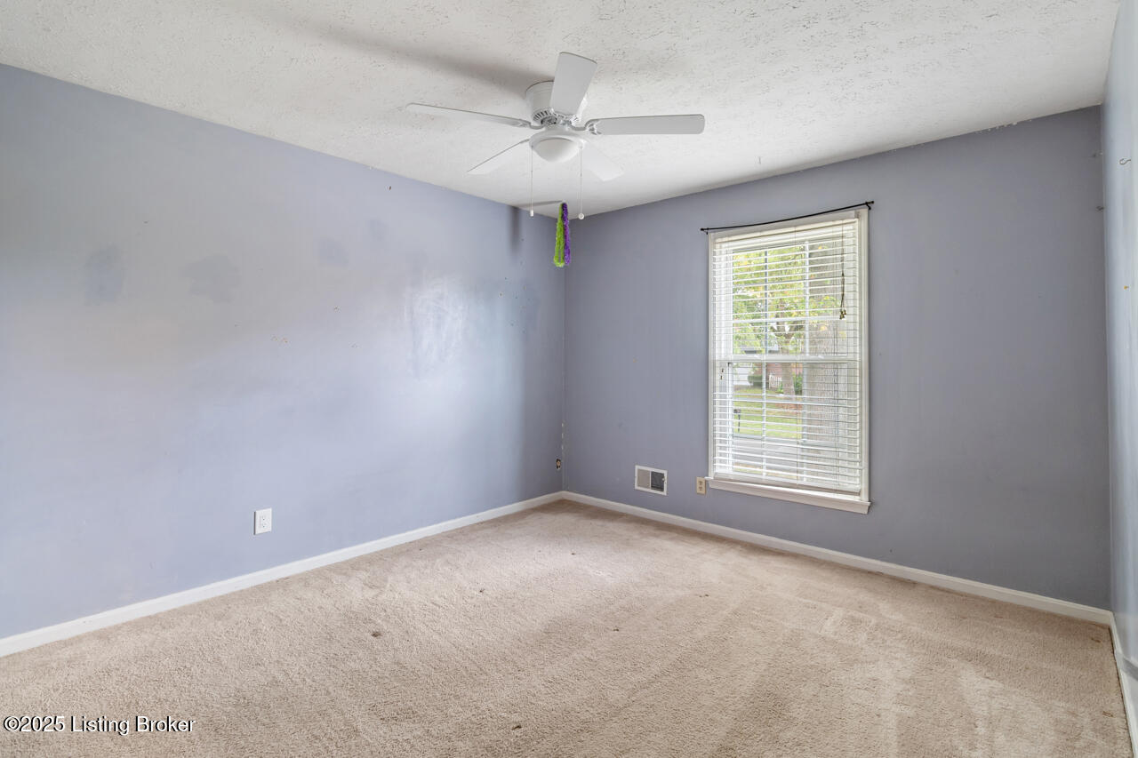 10025 Clearcreek Way