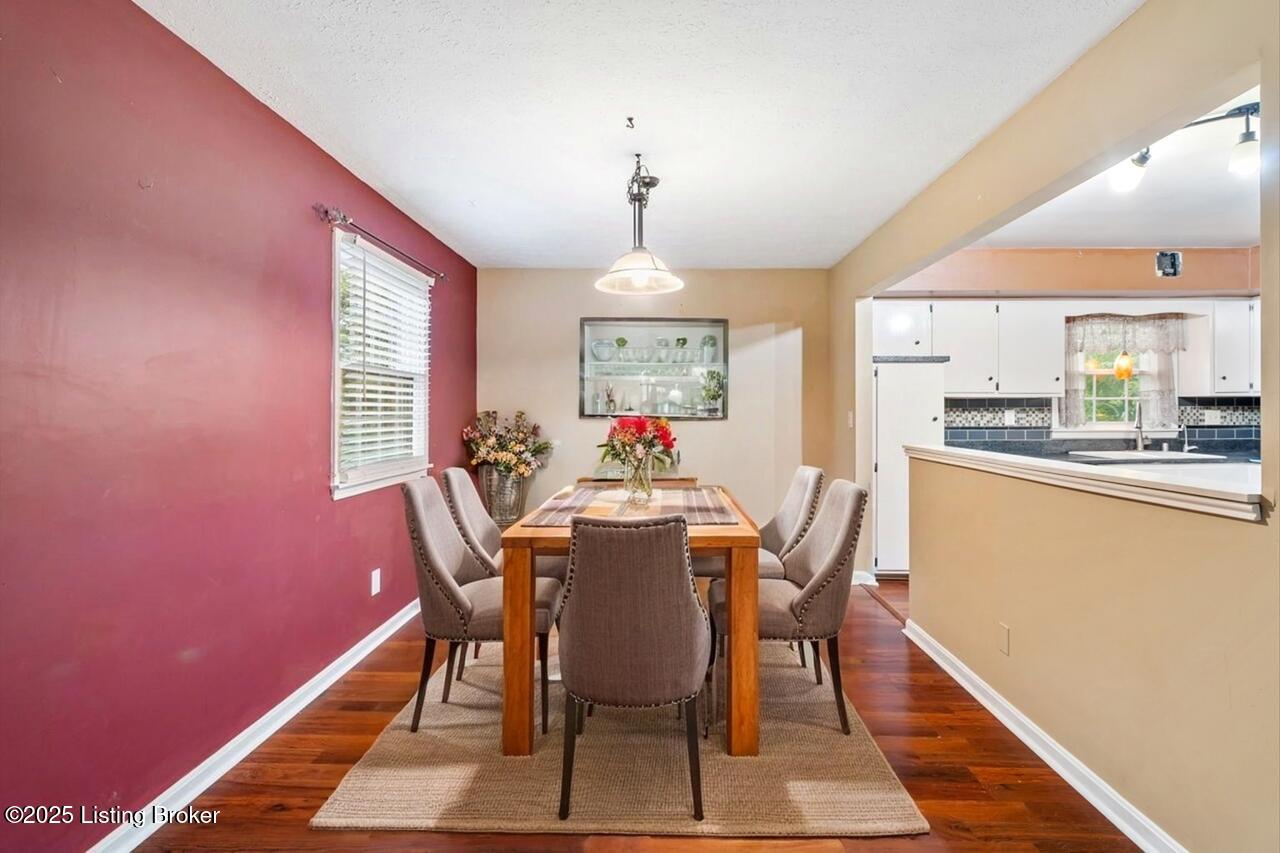 10025 Clearcreek Way