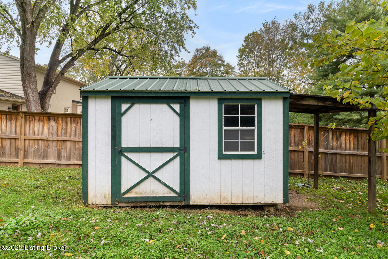 10025 Clearcreek Way