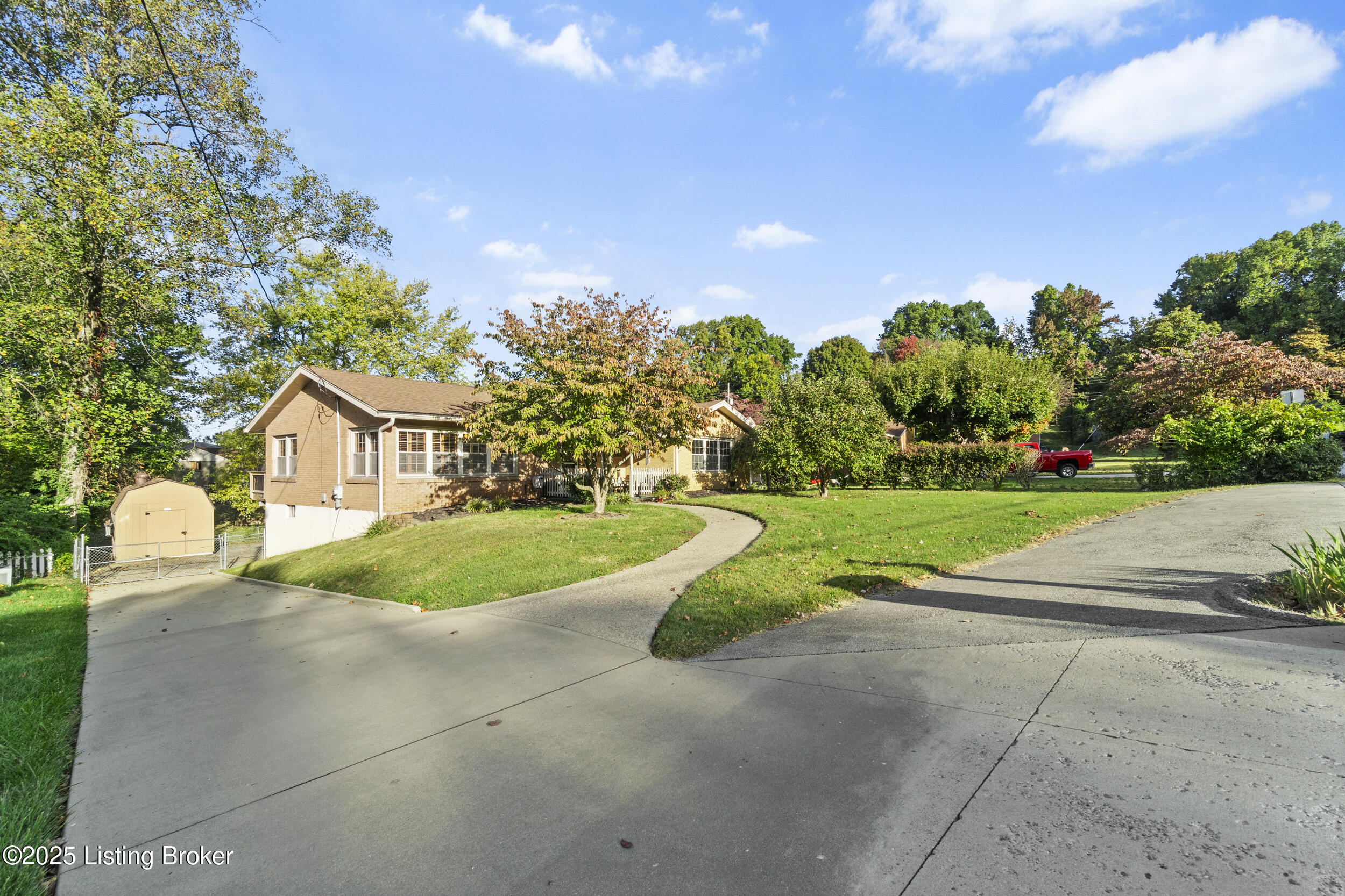 5102 Nancy Ave