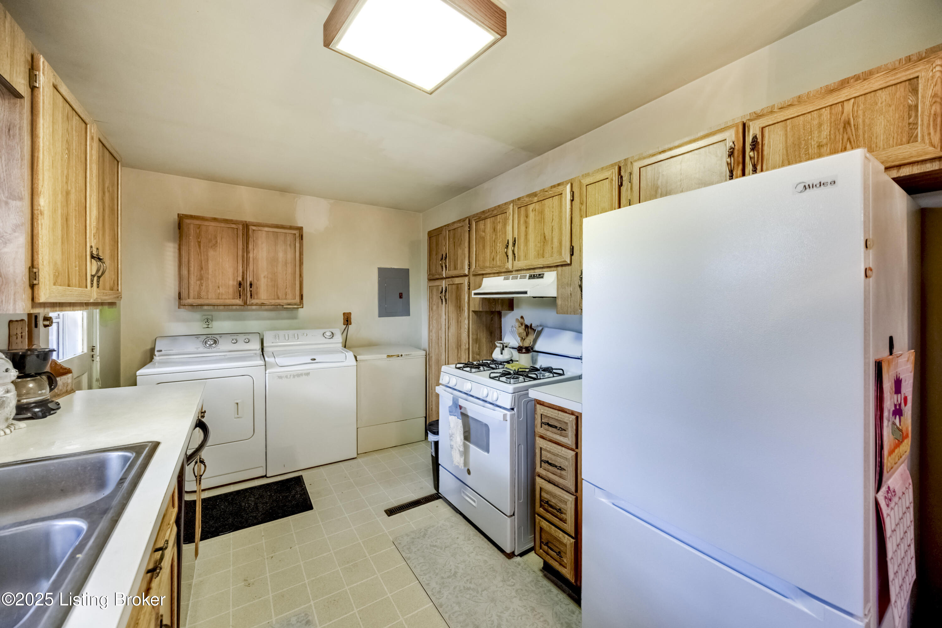 2117 Peabody Ln