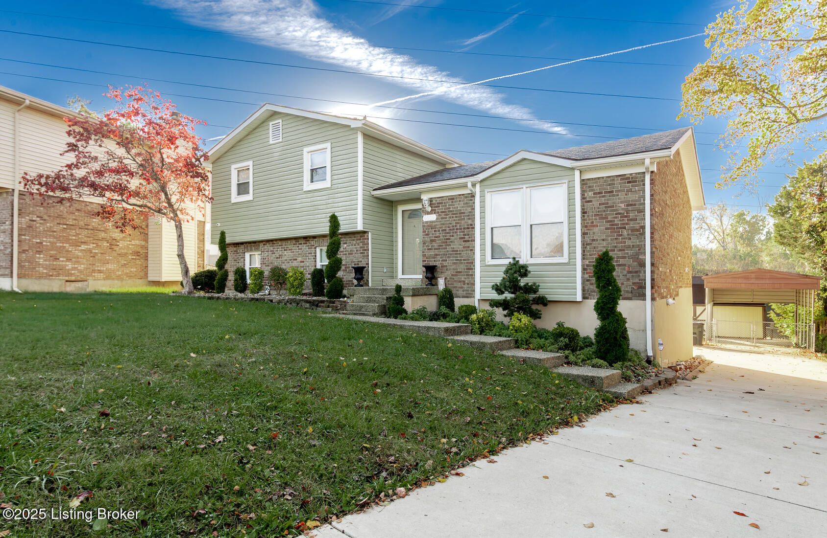 5609 Braulio Ct