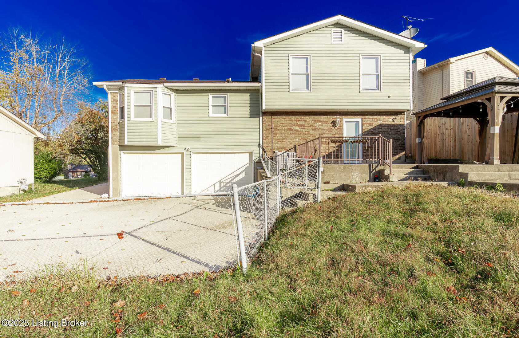 5609 Braulio Ct