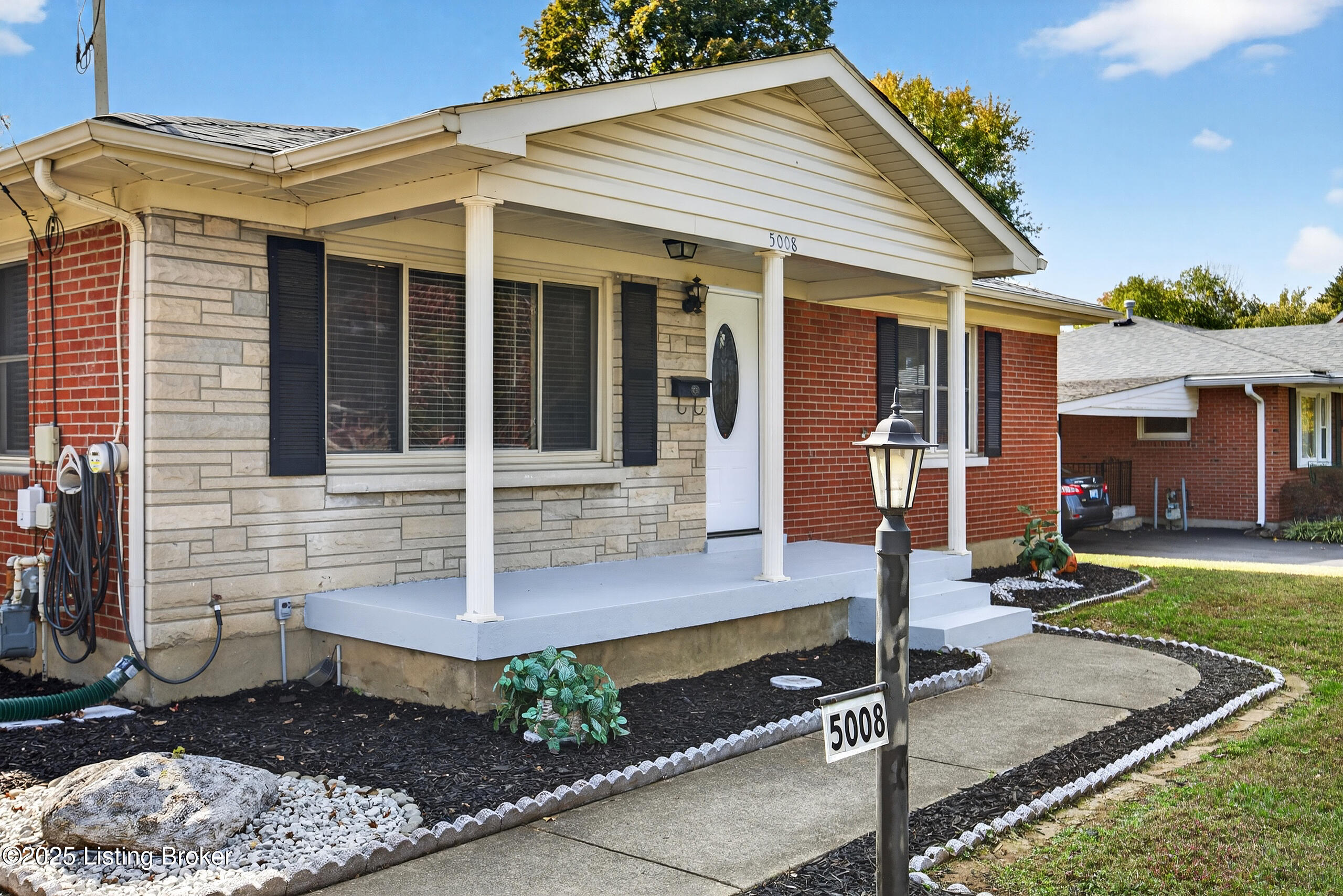 5008 Miles Ln