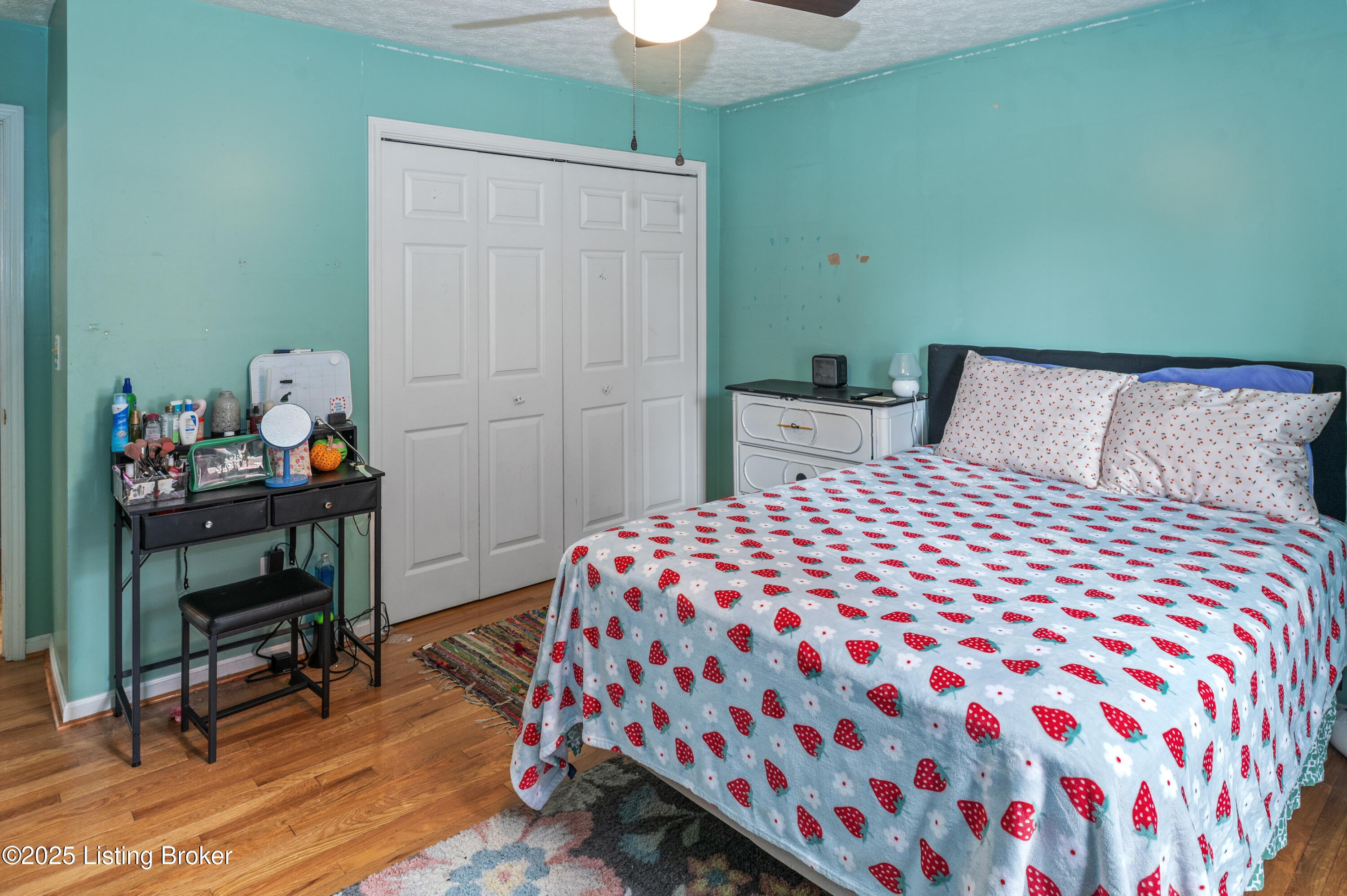 127 Shady Brook Ln