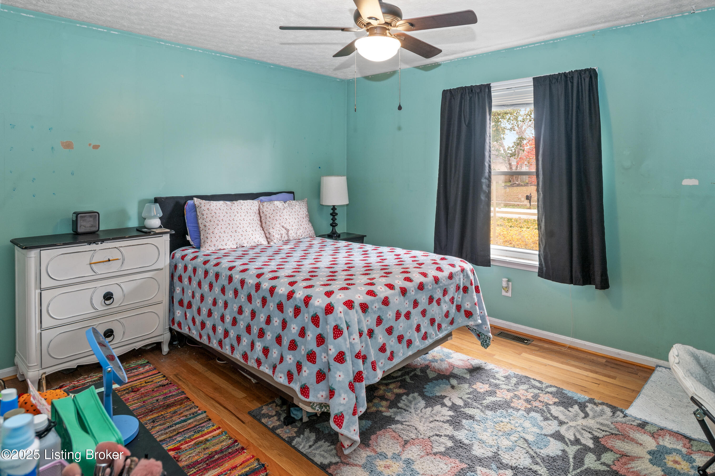 127 Shady Brook Ln