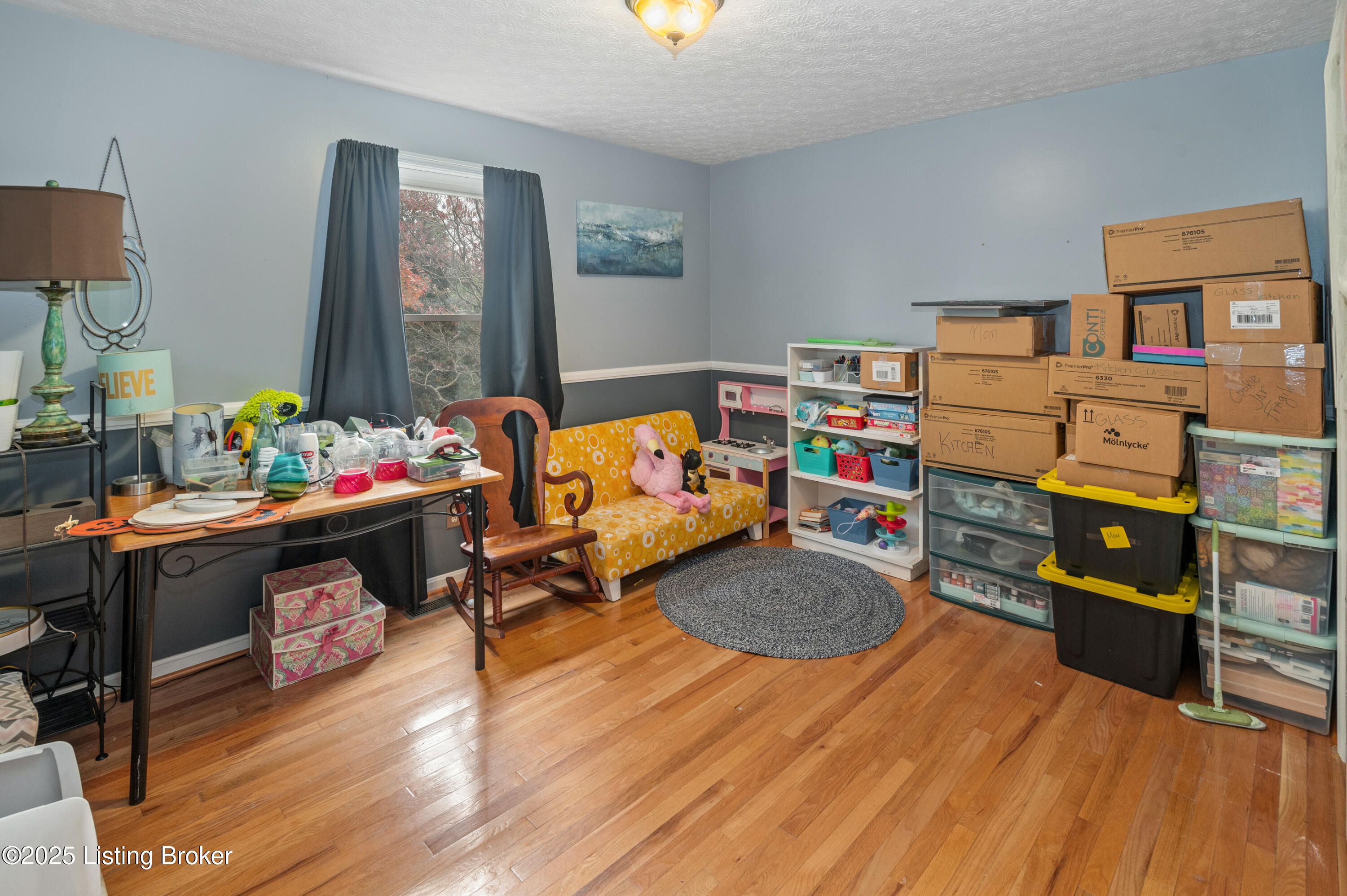 127 Shady Brook Ln