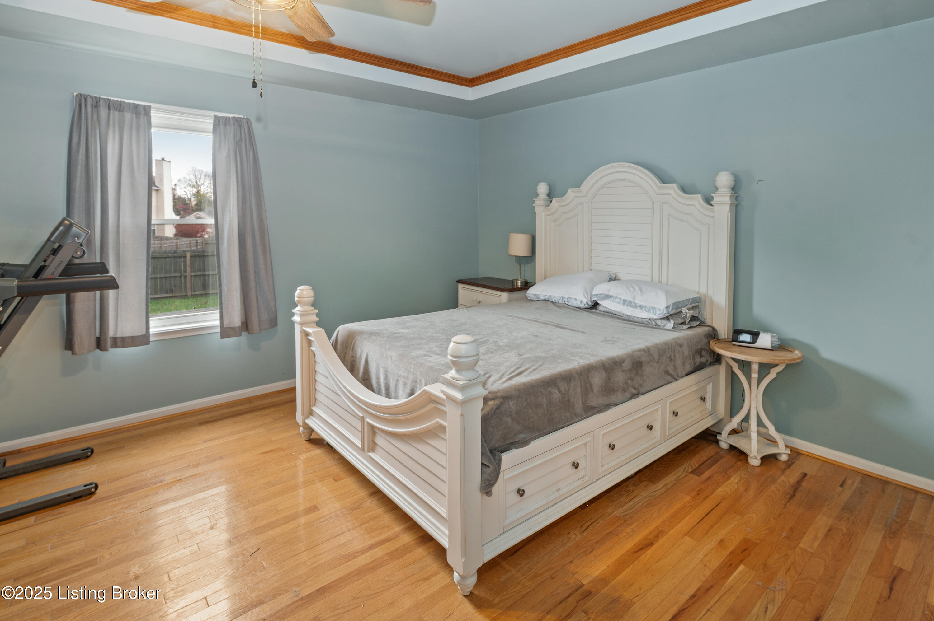 127 Shady Brook Ln